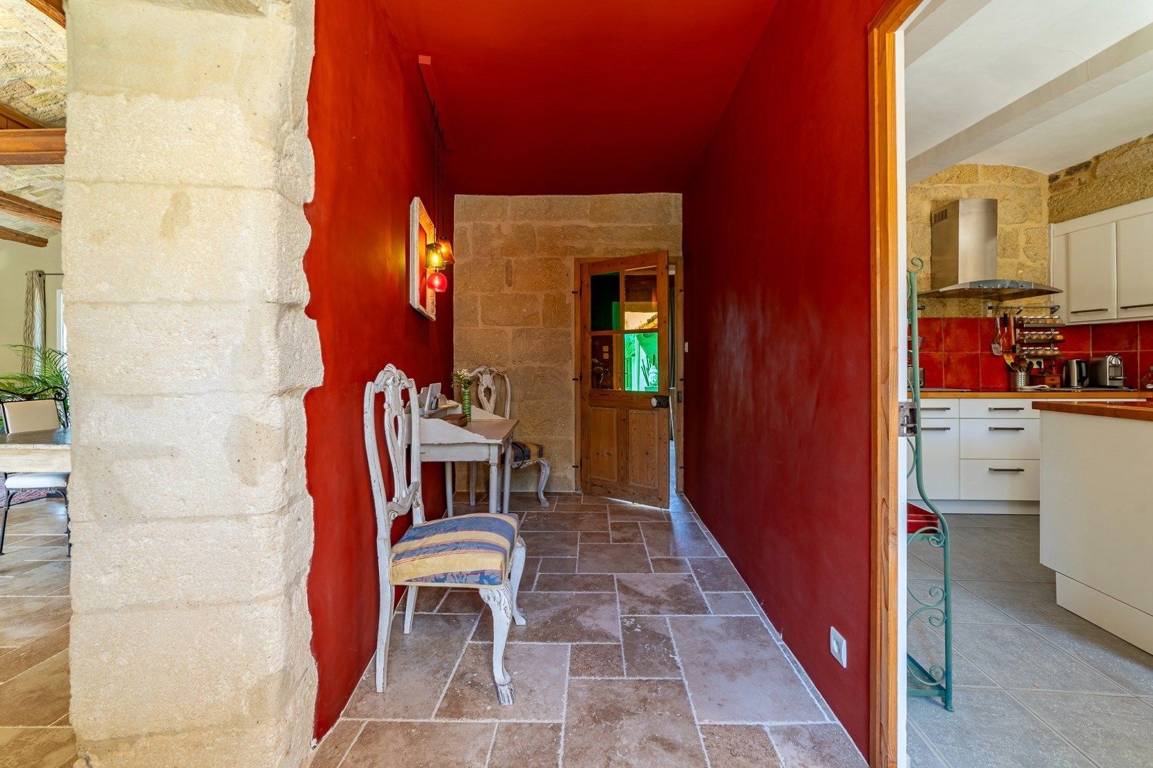 luxury house 5 Rooms for sale on MONTPELLIER (34000)