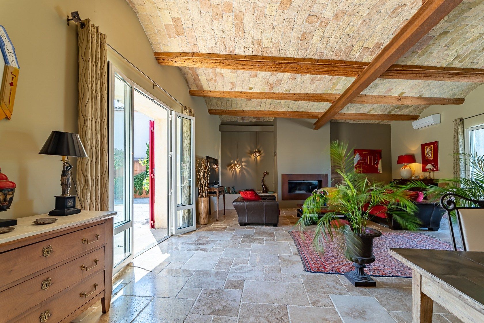 luxury house 5 Rooms for sale on MONTPELLIER (34000)