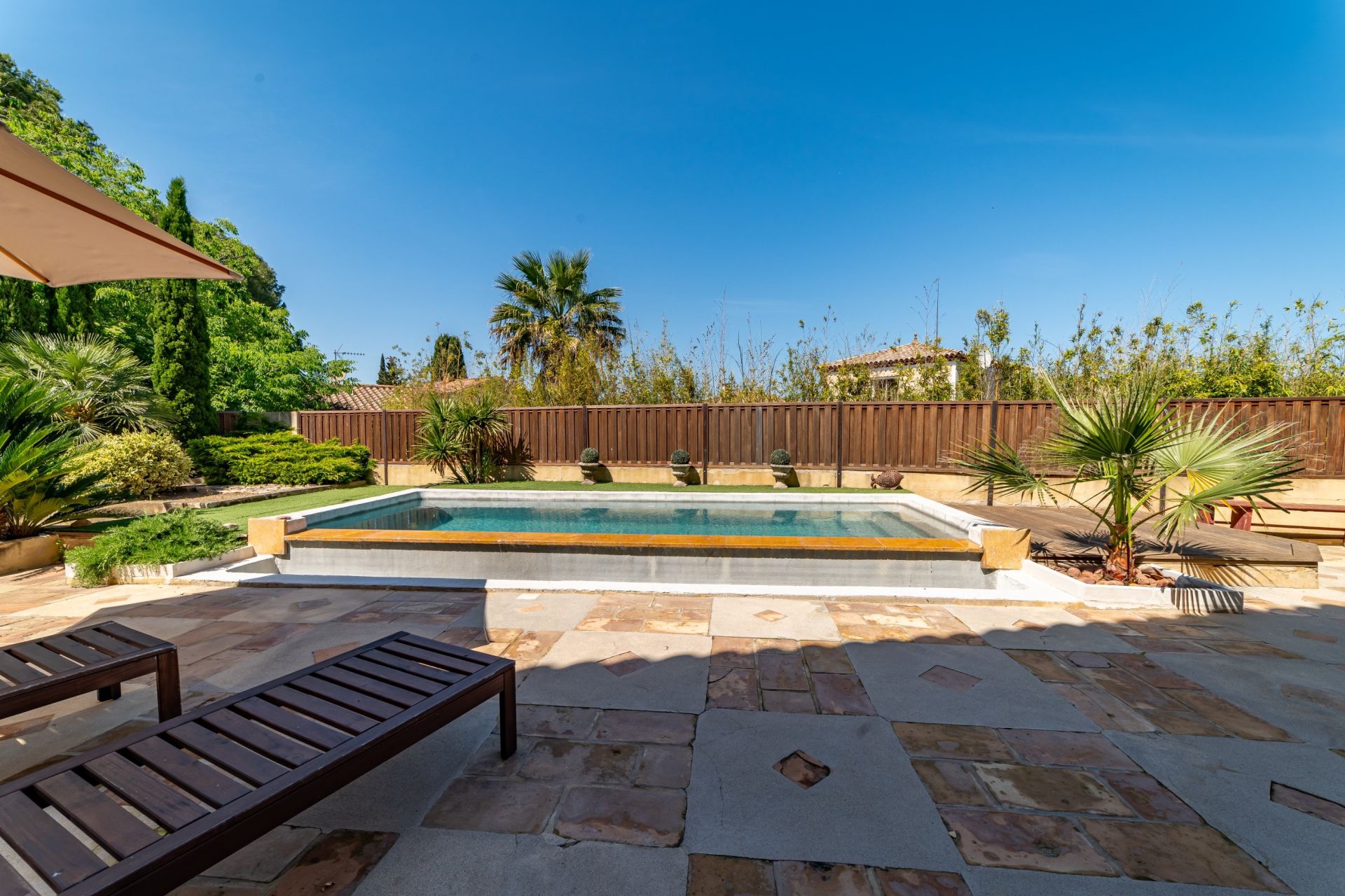 maison de luxe 5 Pièces en vente sur SOMMIERES (30250)