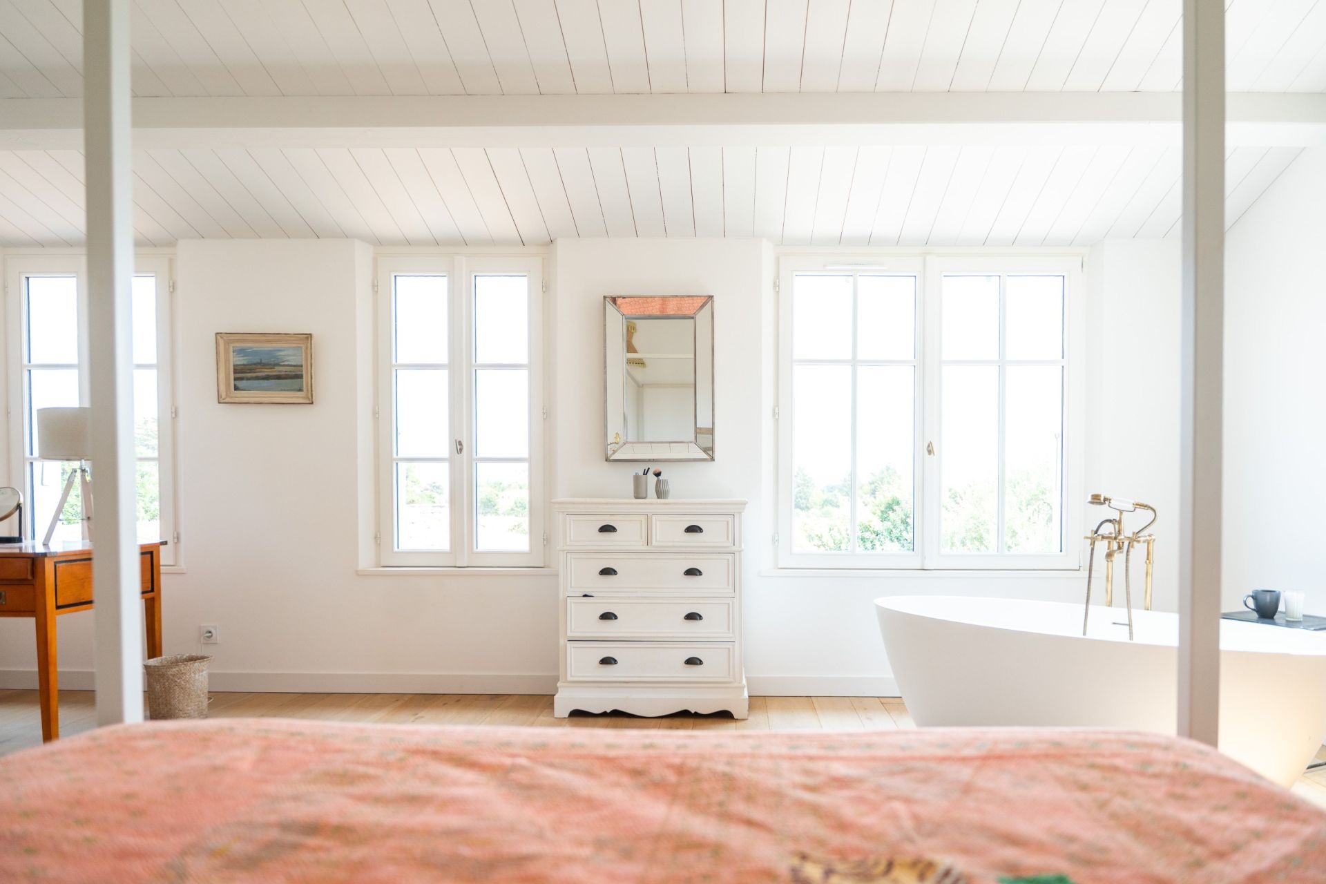 luxury house 8 Rooms for sale on ST MARTIN DE RE (17410)