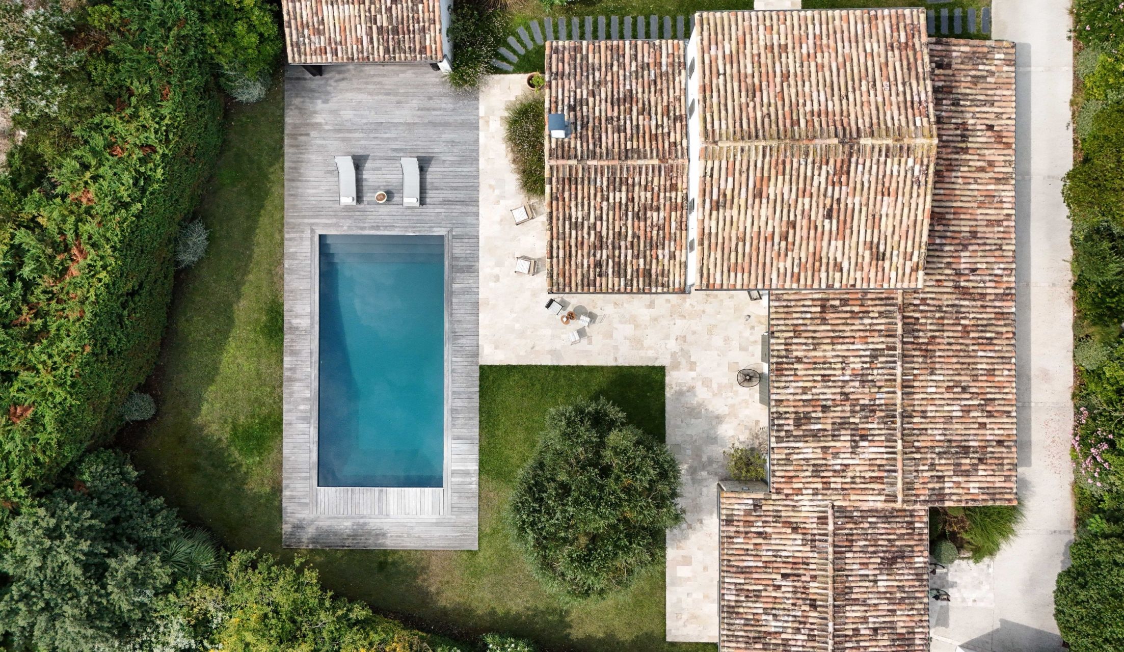 luxury house 8 Rooms for sale on ST MARTIN DE RE (17410)