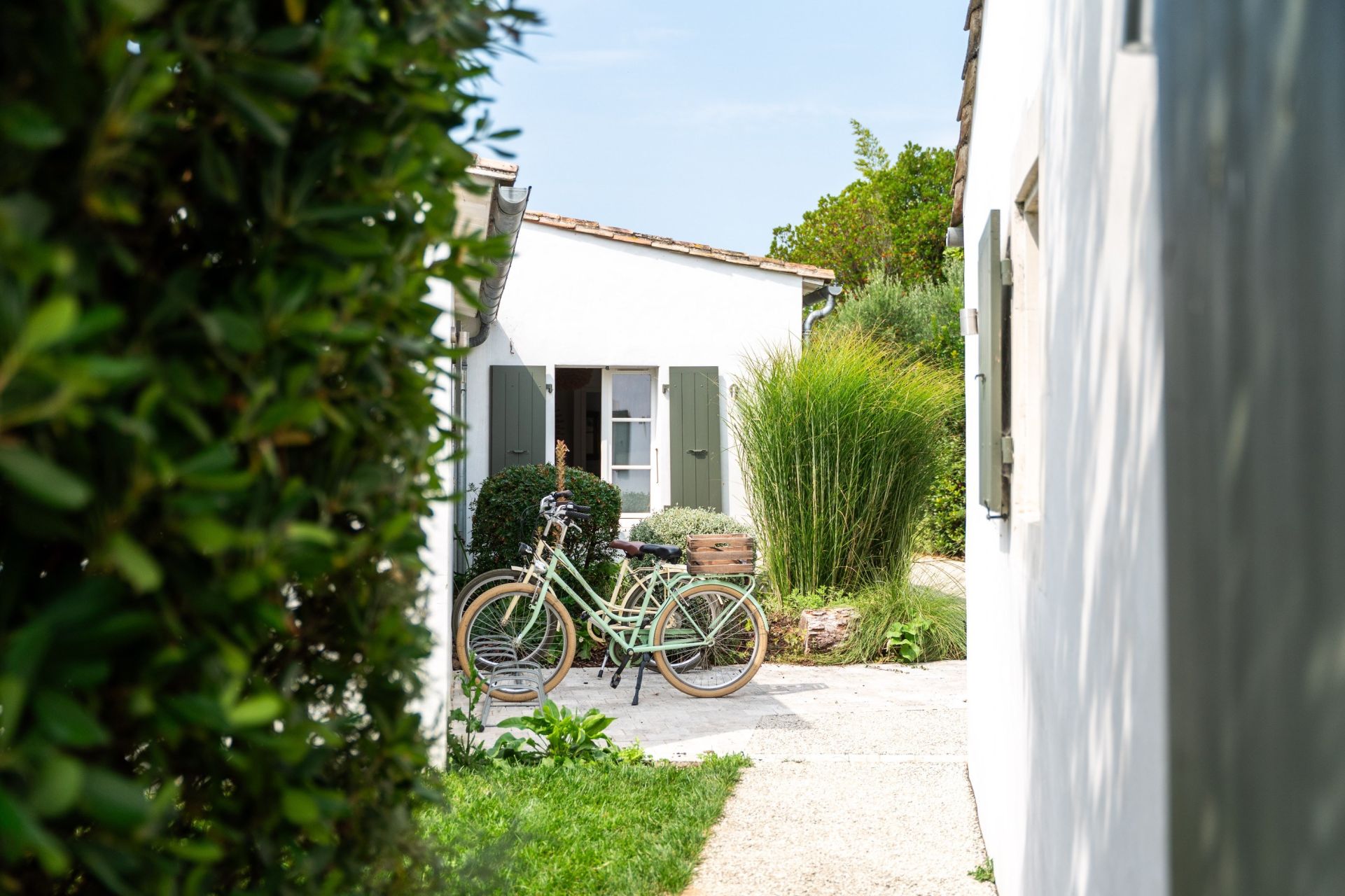 luxury house 8 Rooms for sale on ST MARTIN DE RE (17410)