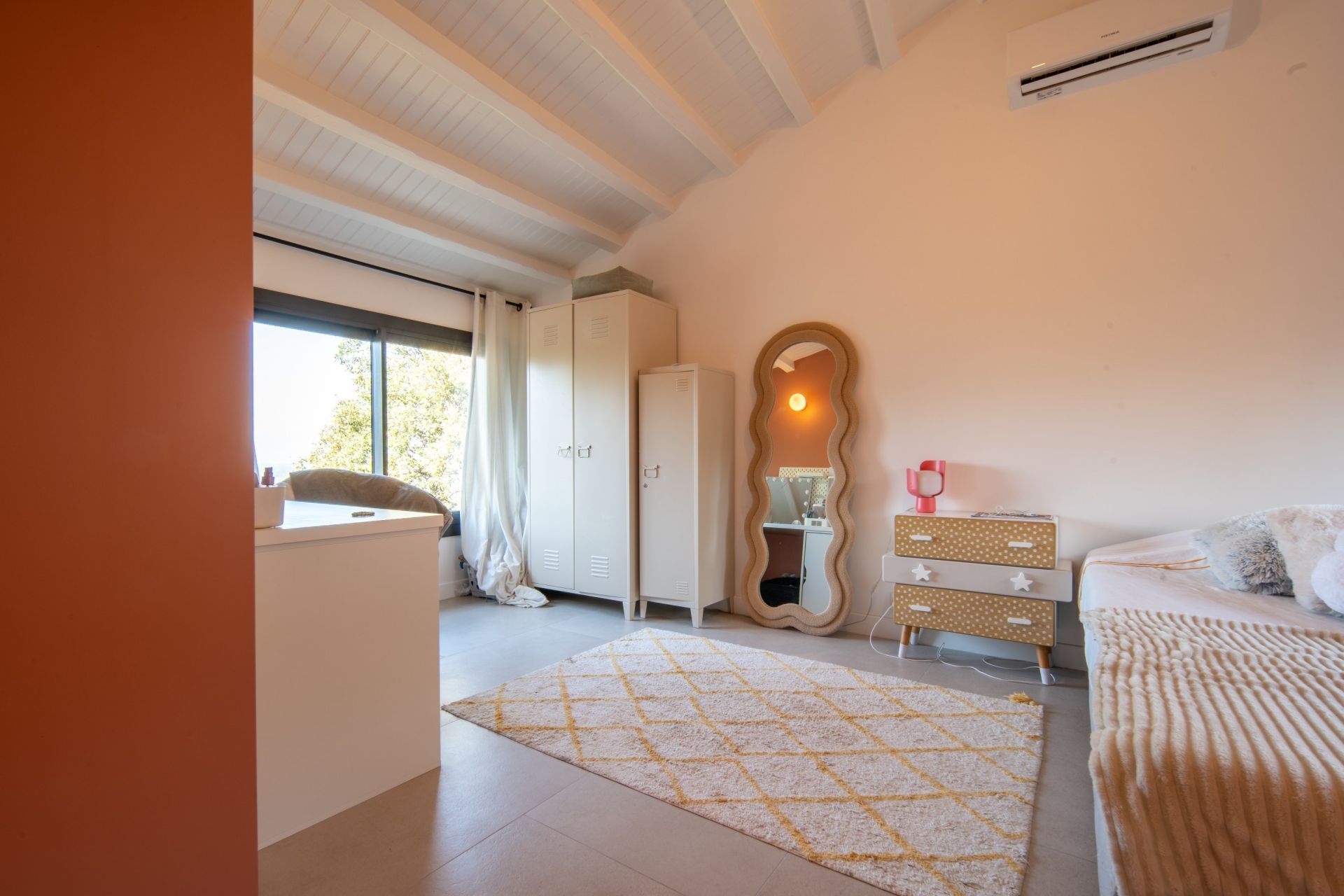 luxury house 6 Rooms for sale on ARGELES SUR MER (66700)