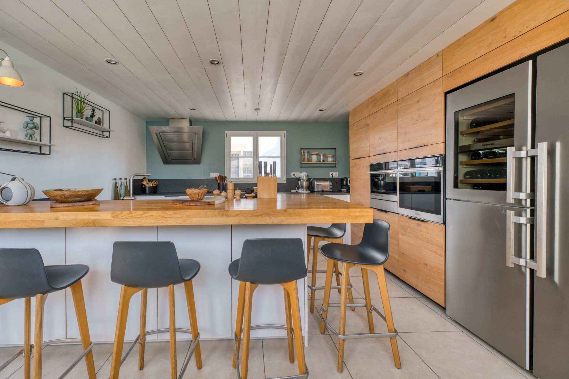 luxury house 10 Rooms for sale on RIVEDOUX PLAGE (17940)