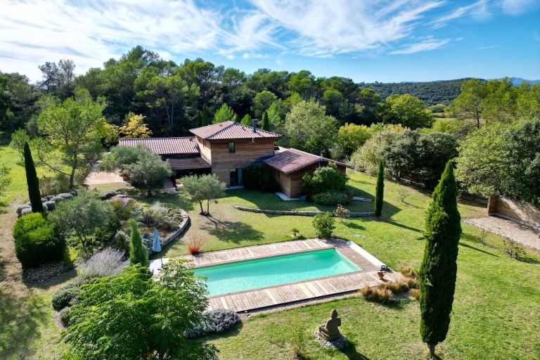 luxury house 7 Rooms for sale on ANDUZE (30140)