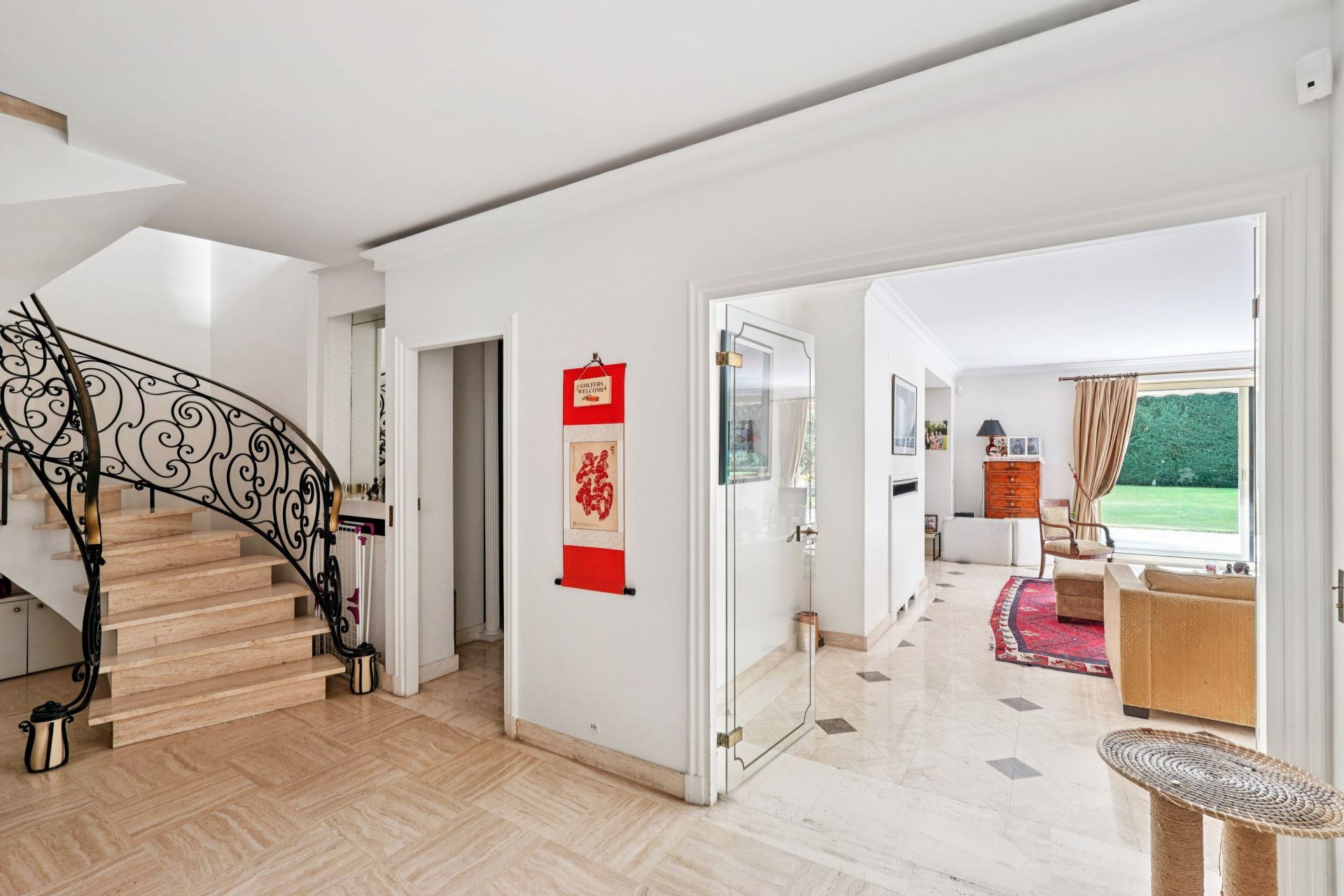 luxury apartment 8 Rooms for sale on NEUILLY SUR SEINE (92200)
