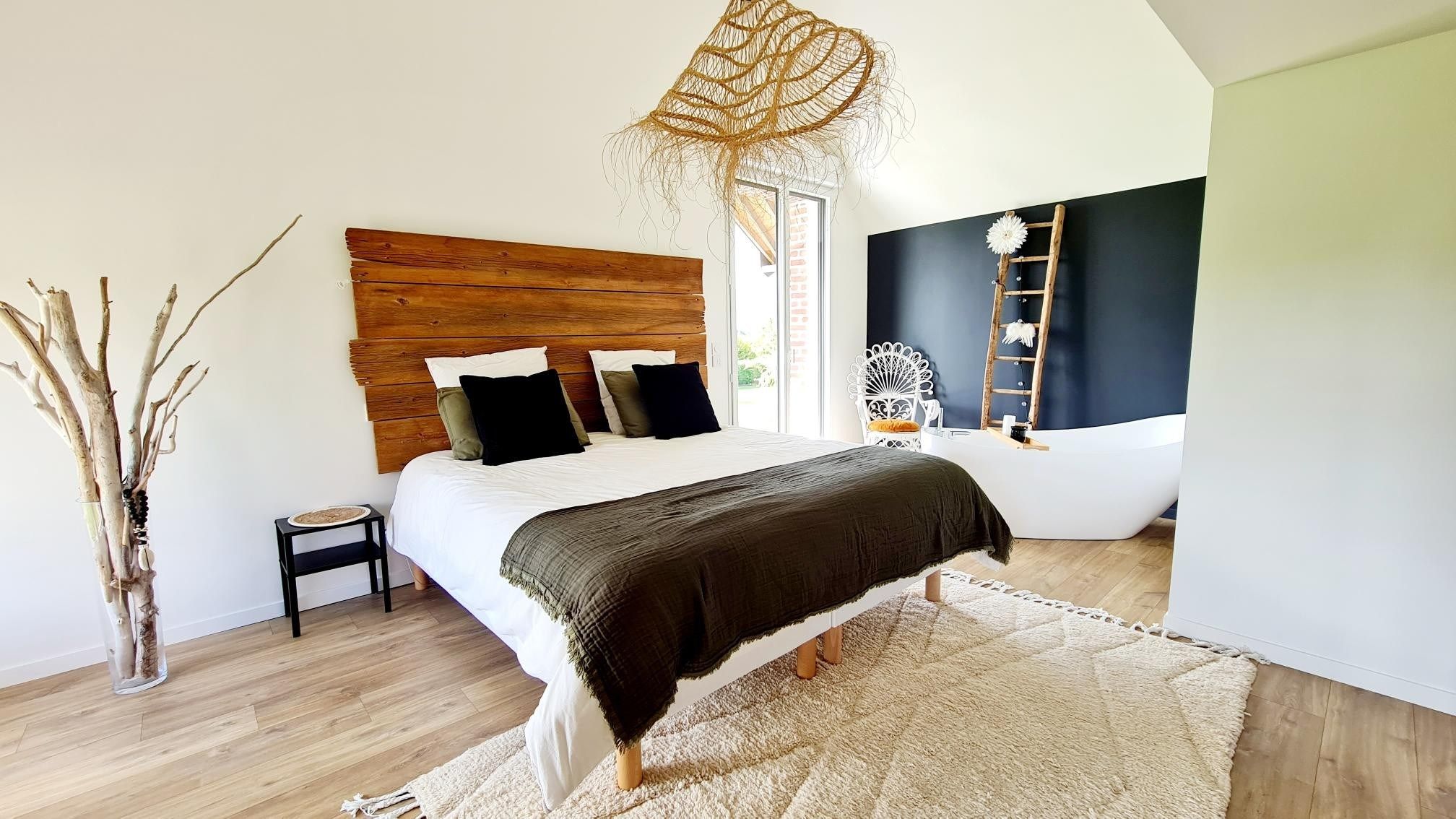 luxury house 5 Rooms for sale on PONT L EVEQUE (14130)