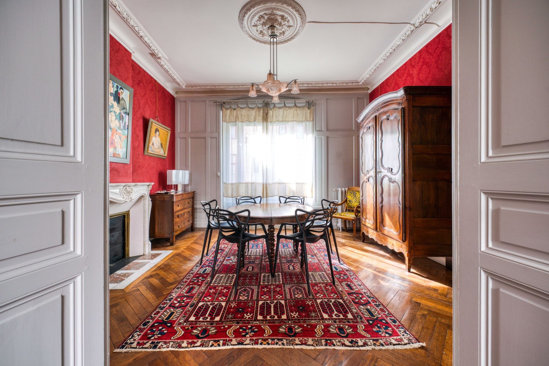 mansion 10 Rooms for sale on LA ROCHELLE (17000)