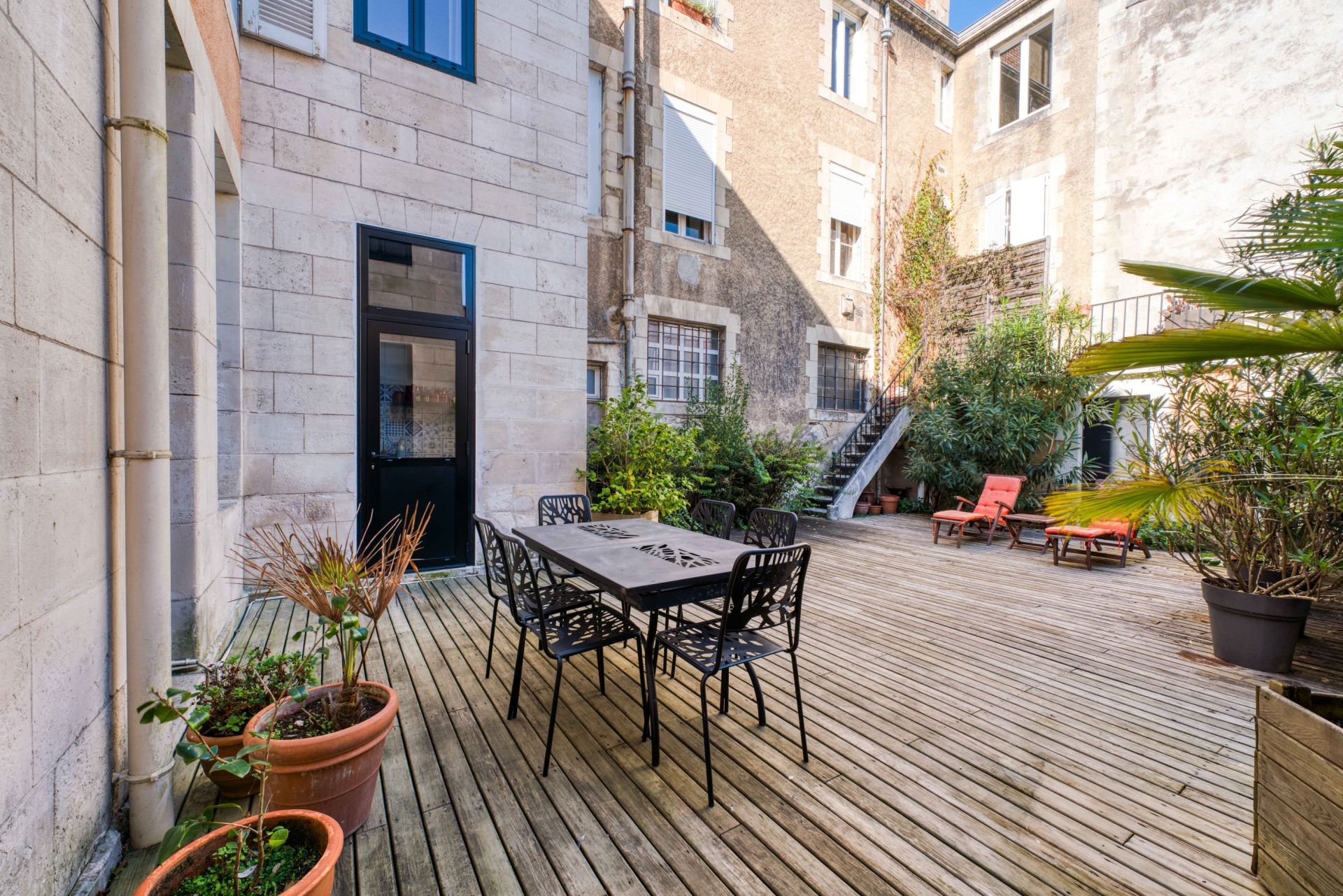 luxury house 10 Rooms for sale on LA ROCHELLE (17000)