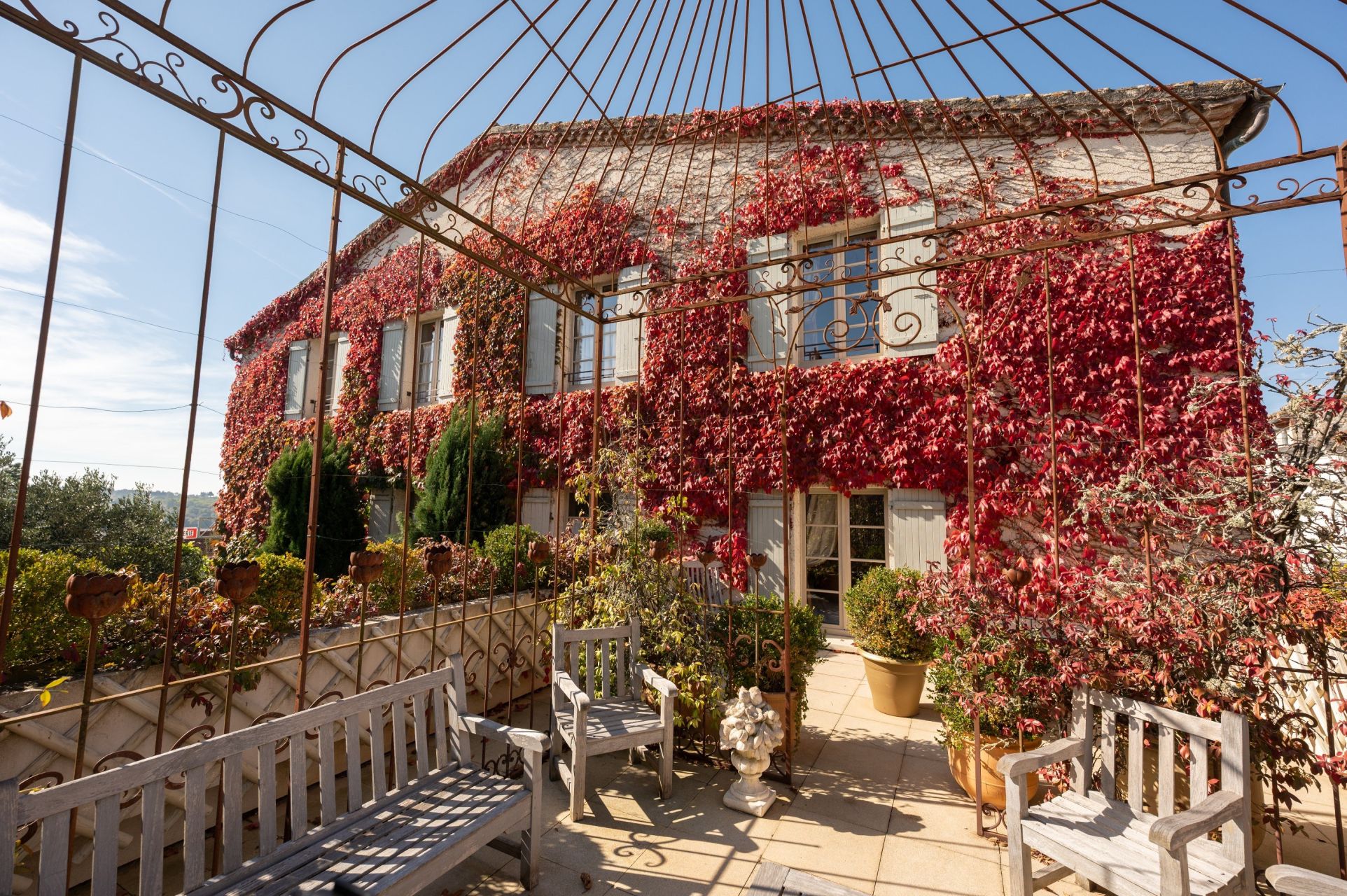 mansion 20 Rooms for sale on AGEN (47000)
