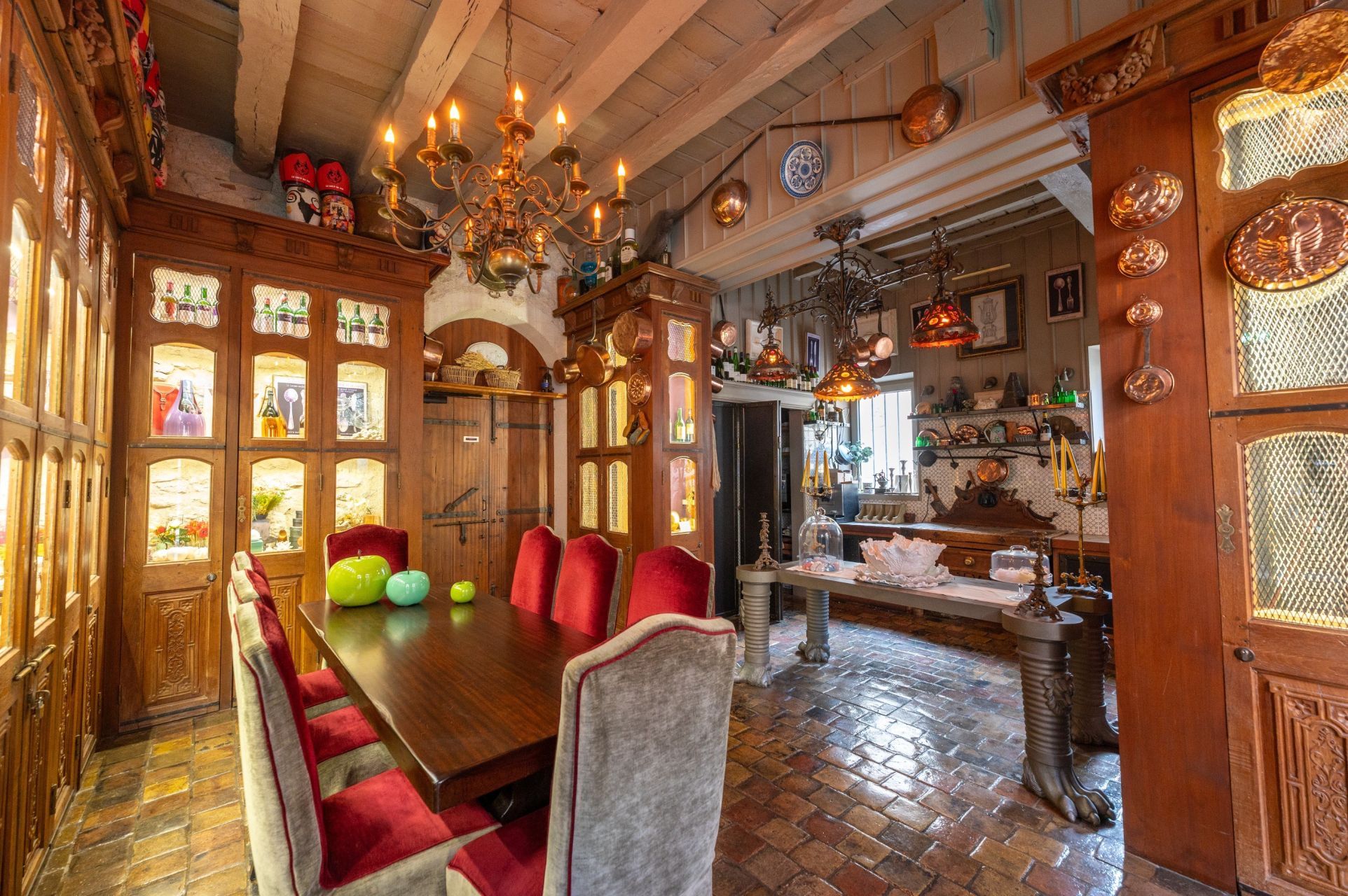 mansion 20 Rooms for sale on AGEN (47000)