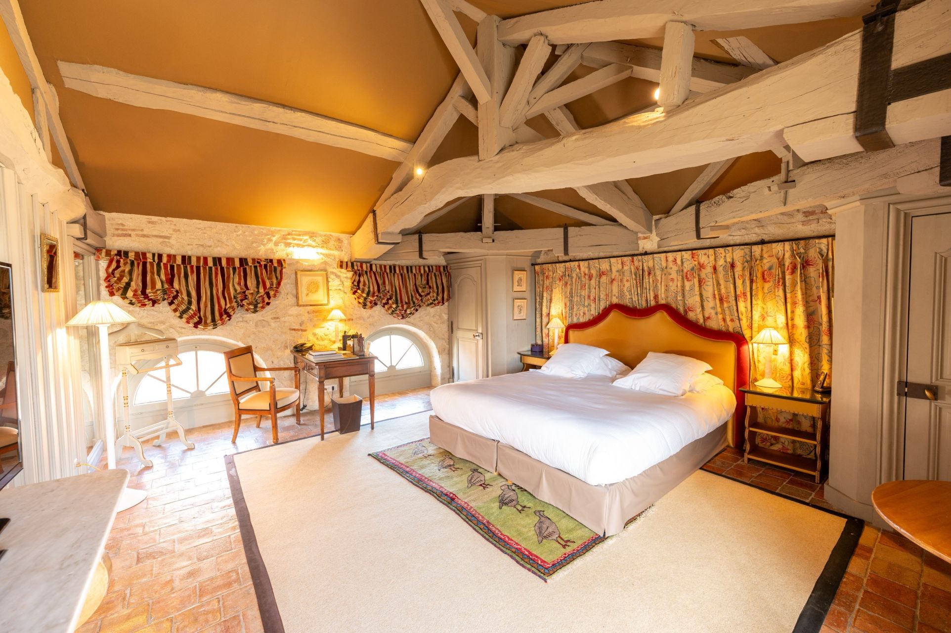 mansion 20 Rooms for sale on AGEN (47000)