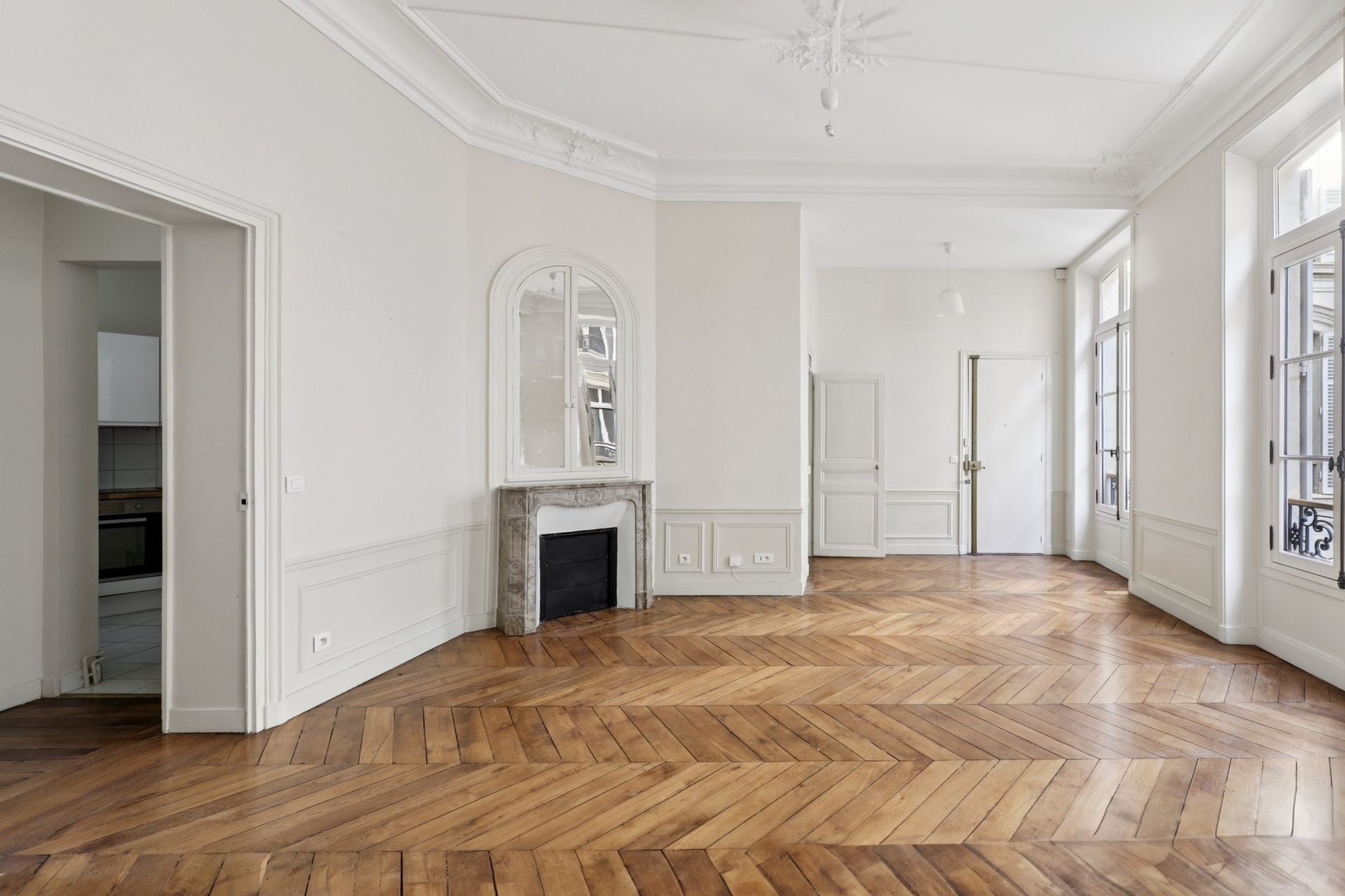 luxury apartment 3 Rooms for sale on PARIS (75008)