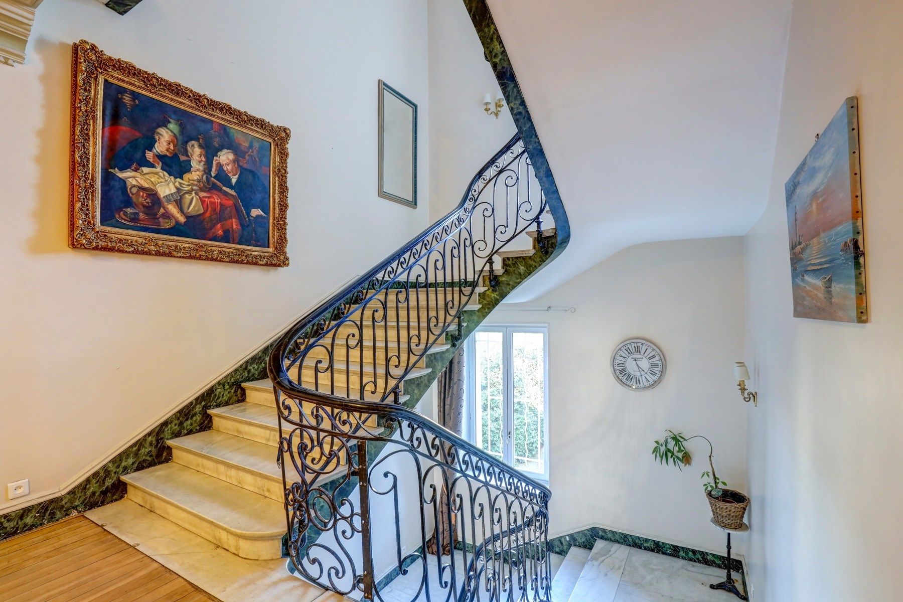 luxury house 15 Rooms for sale on MAZAMET (81200)