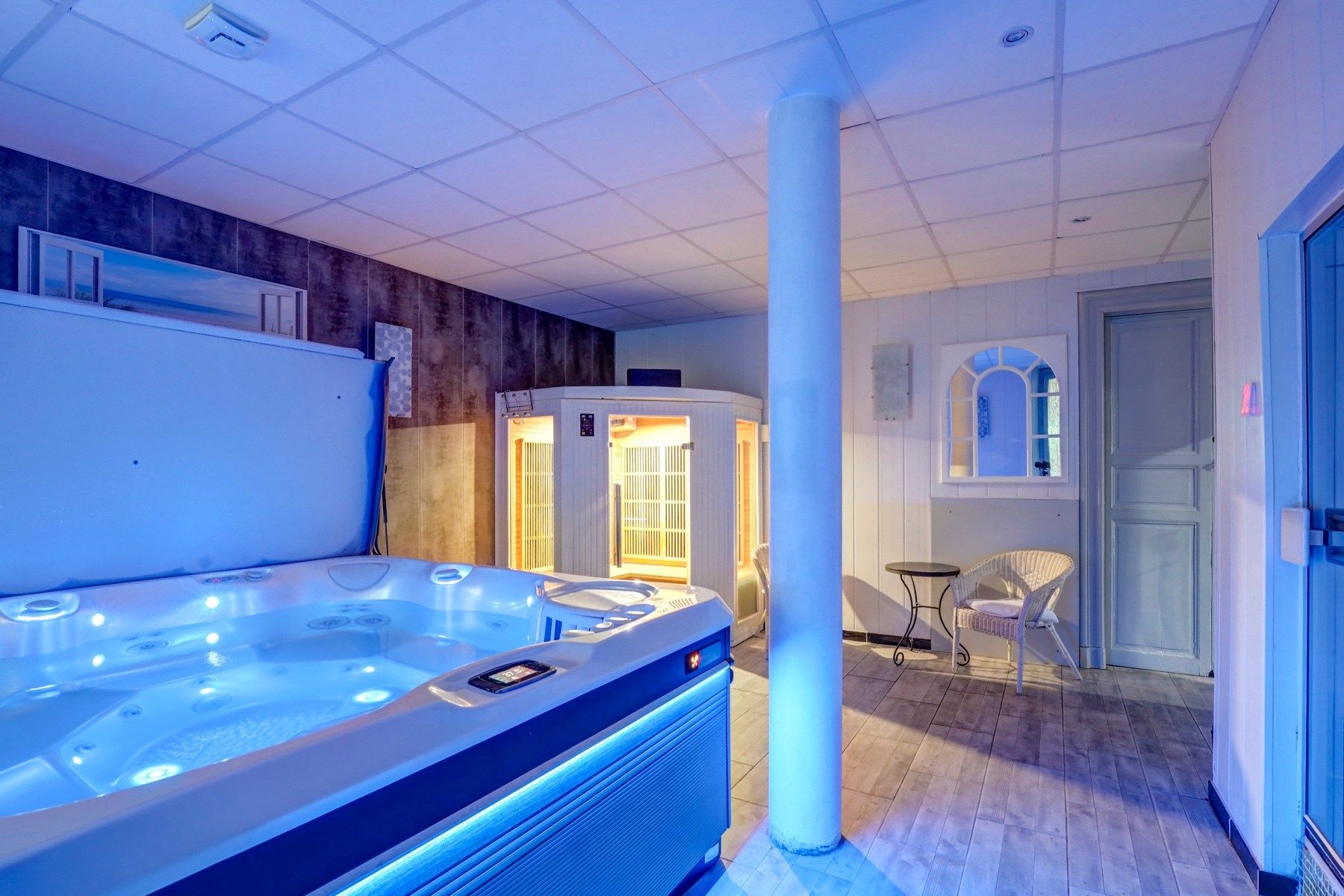 luxury house 15 Rooms for sale on MAZAMET (81200)