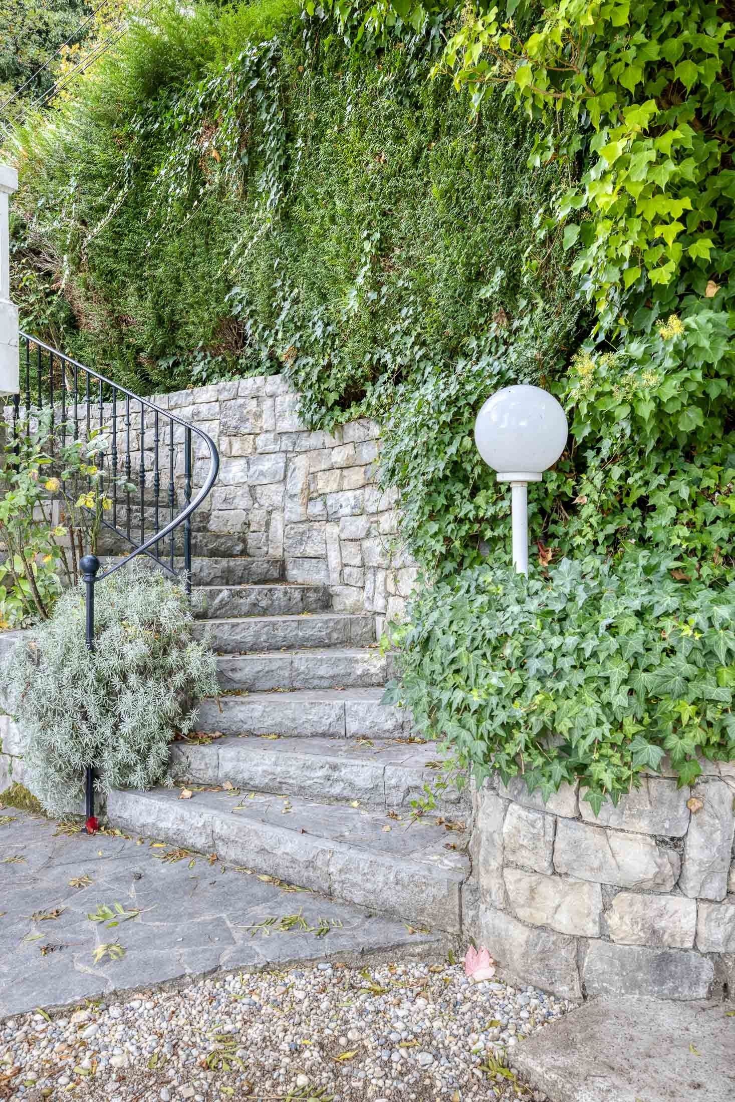 luxury house 8 Rooms for sale on BRISON ST INNOCENT (73100)