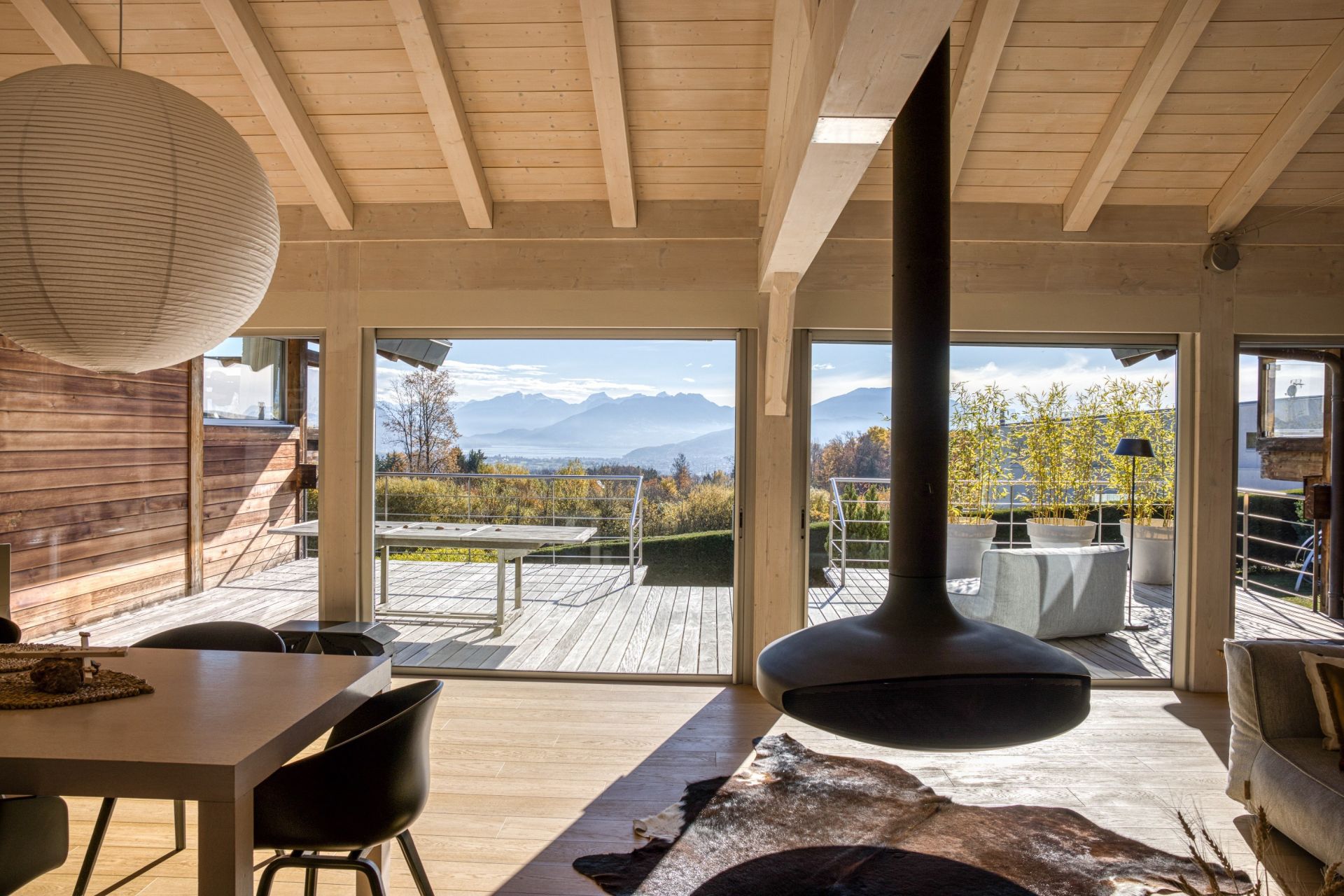 luxury house 9 Rooms for sale on ANNECY (74000)