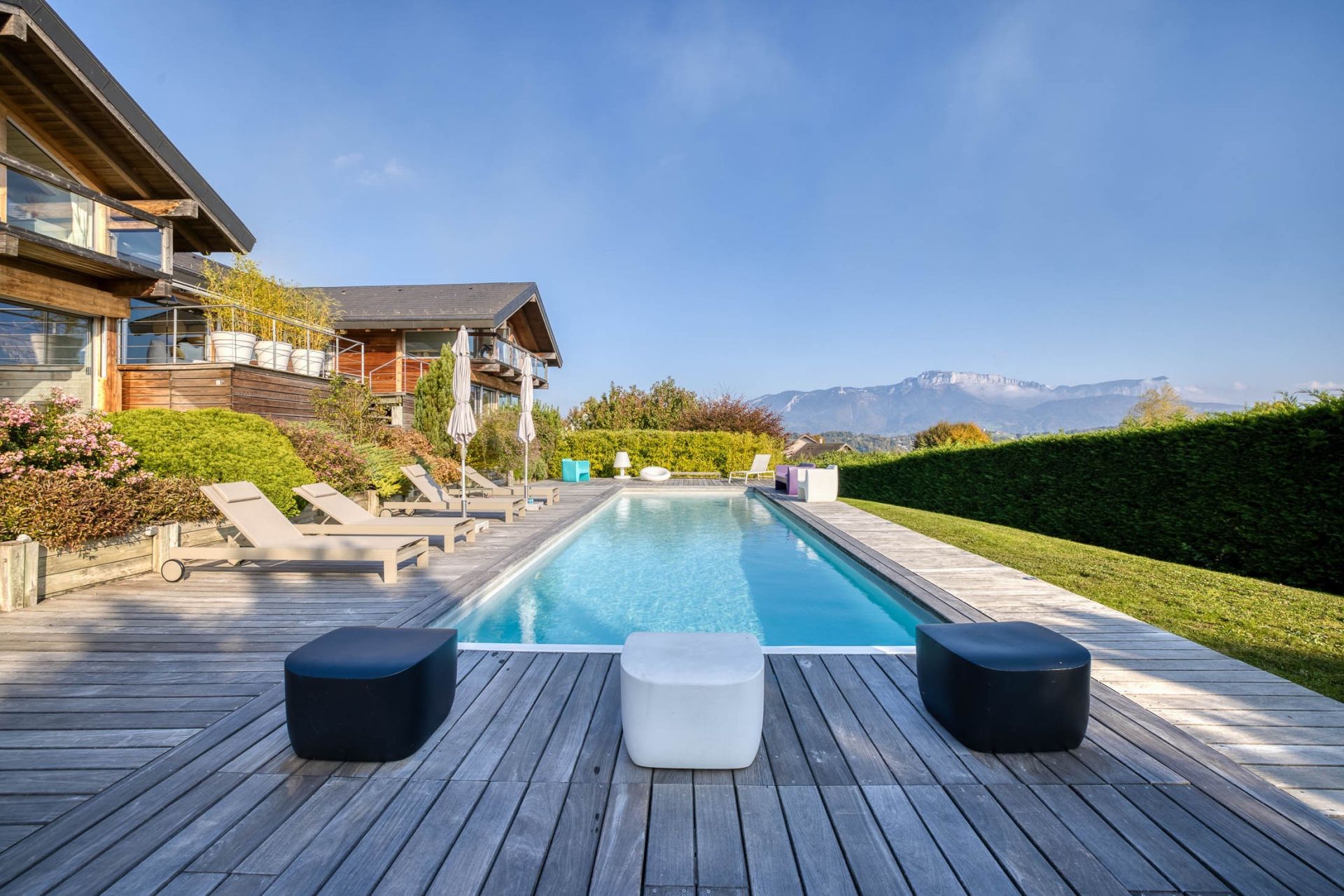 luxury house 9 Rooms for sale on ST MARTIN BELLEVUE (74370)