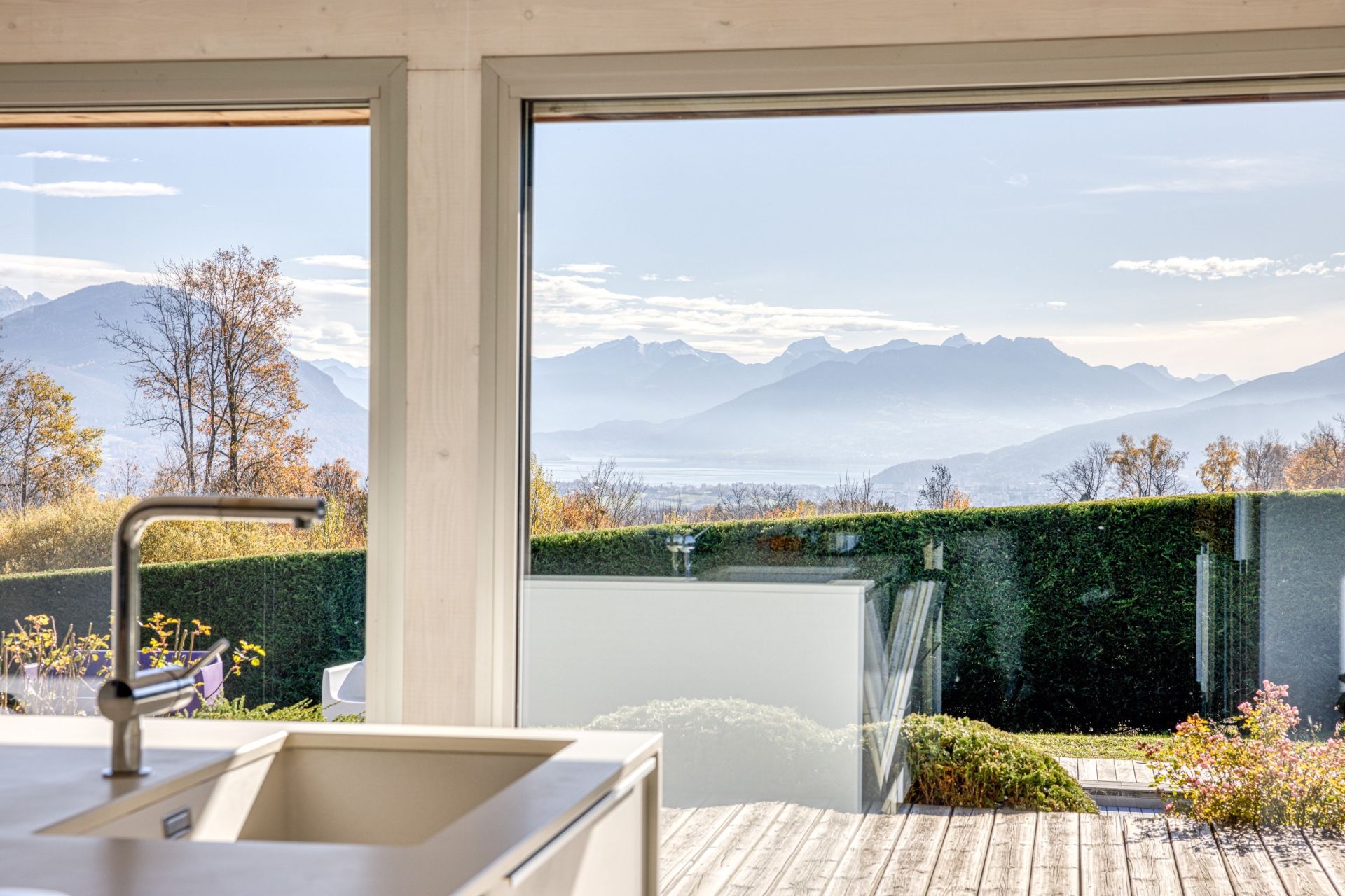 luxury house 9 Rooms for sale on ANNECY (74000)