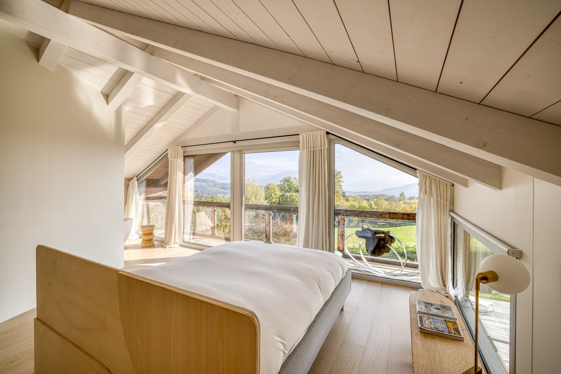 luxury house 9 Rooms for sale on ANNECY (74000)