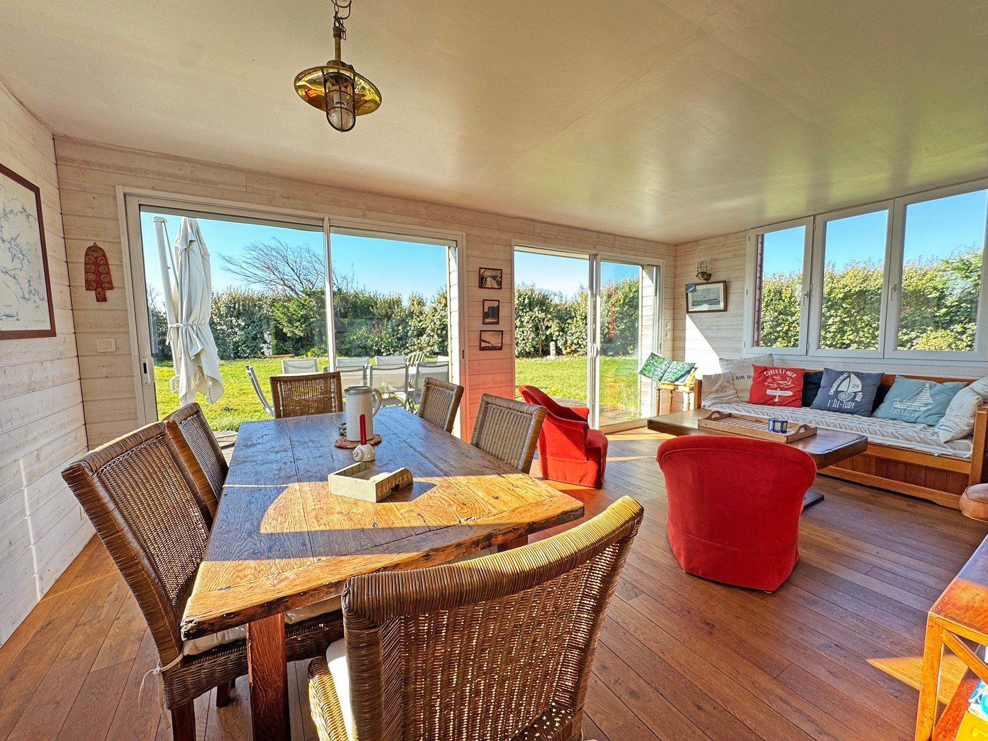 maison de luxe 8 Pièces en vente sur TREOGAT (29720)