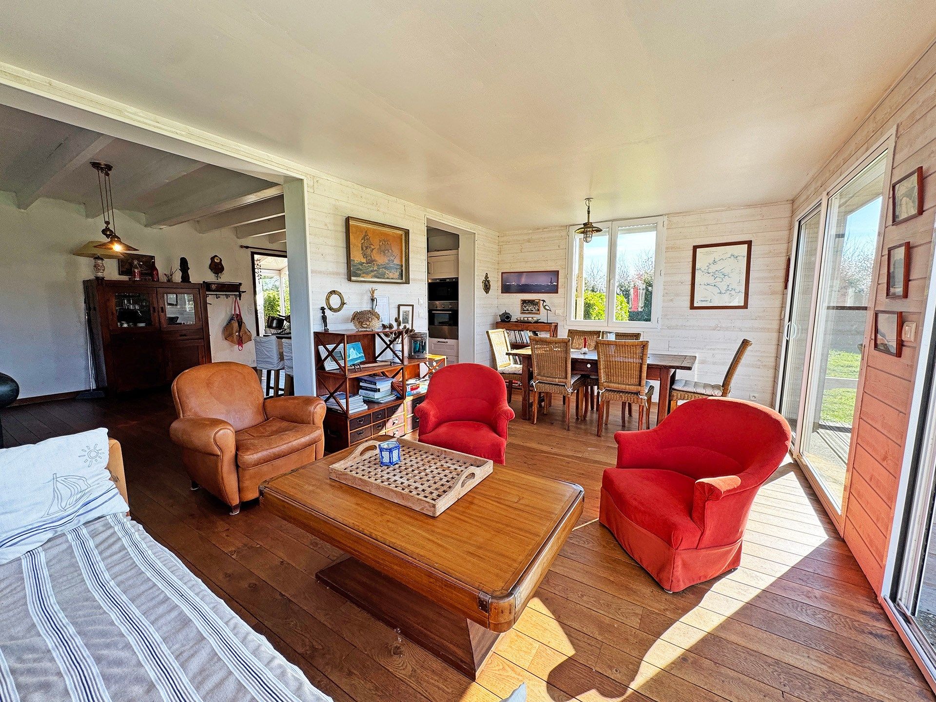 maison de luxe 8 Pièces en vente sur TREOGAT (29720)