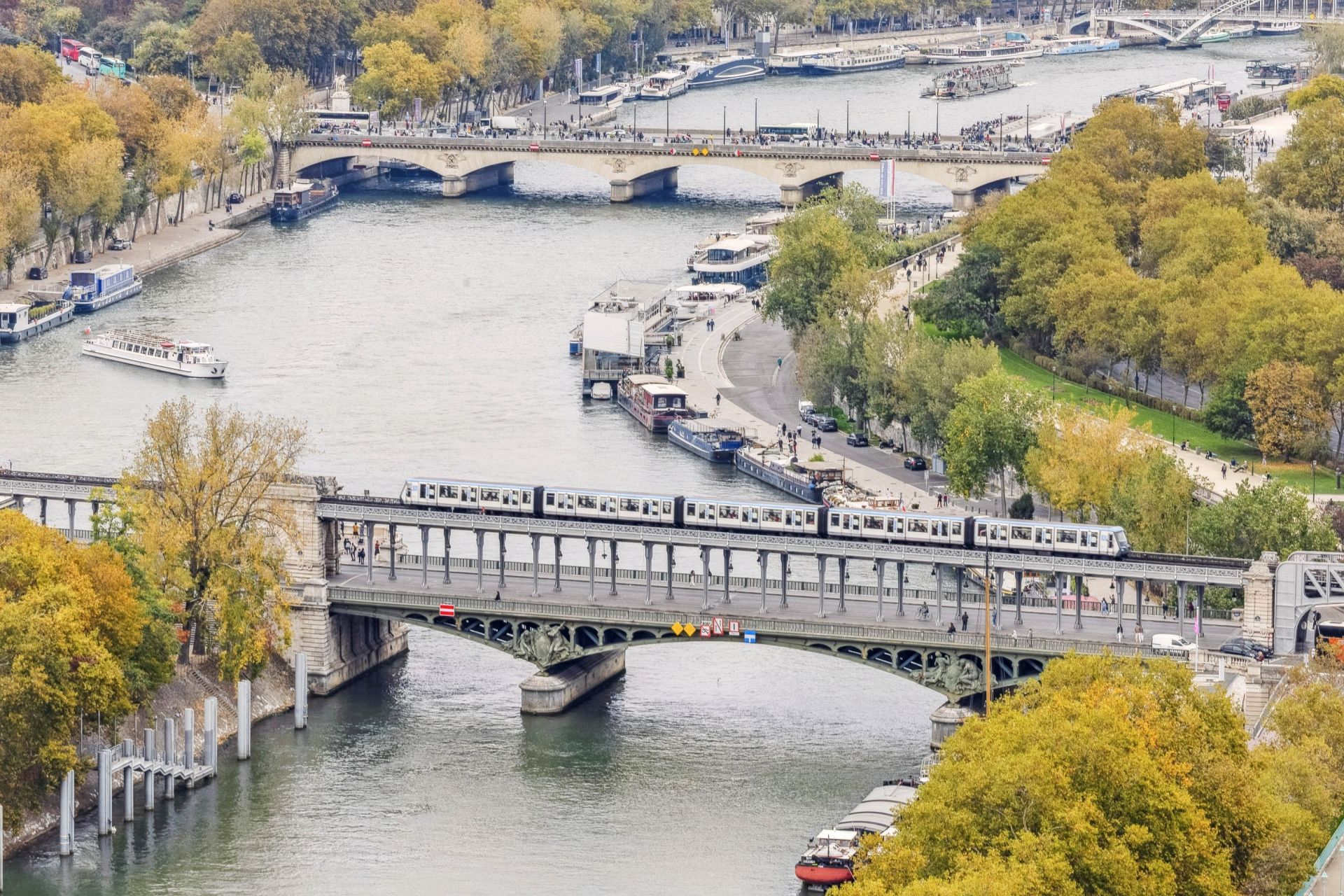 penthouse 7 Rooms for sale on PARIS (75015)