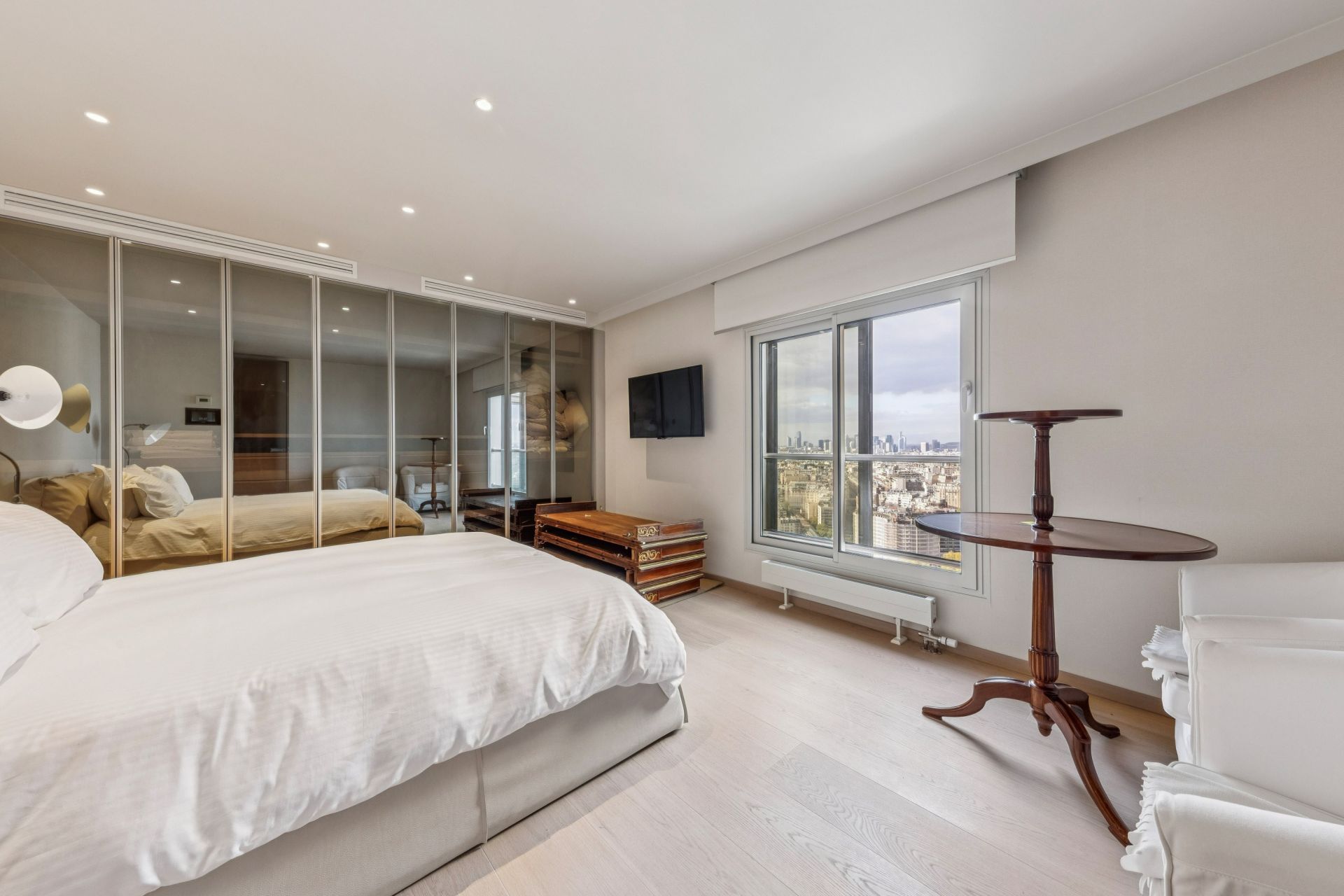 penthouse 7 Rooms for sale on PARIS (75015)