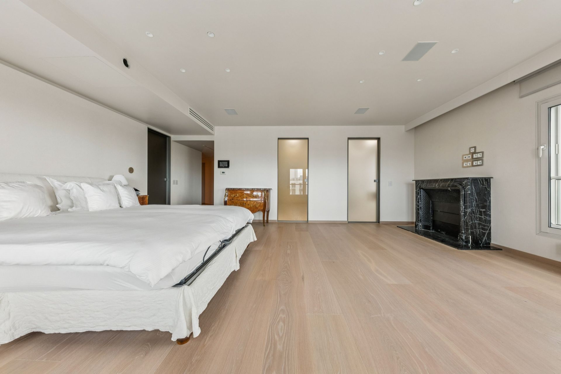 penthouse 7 Rooms for sale on PARIS (75015)