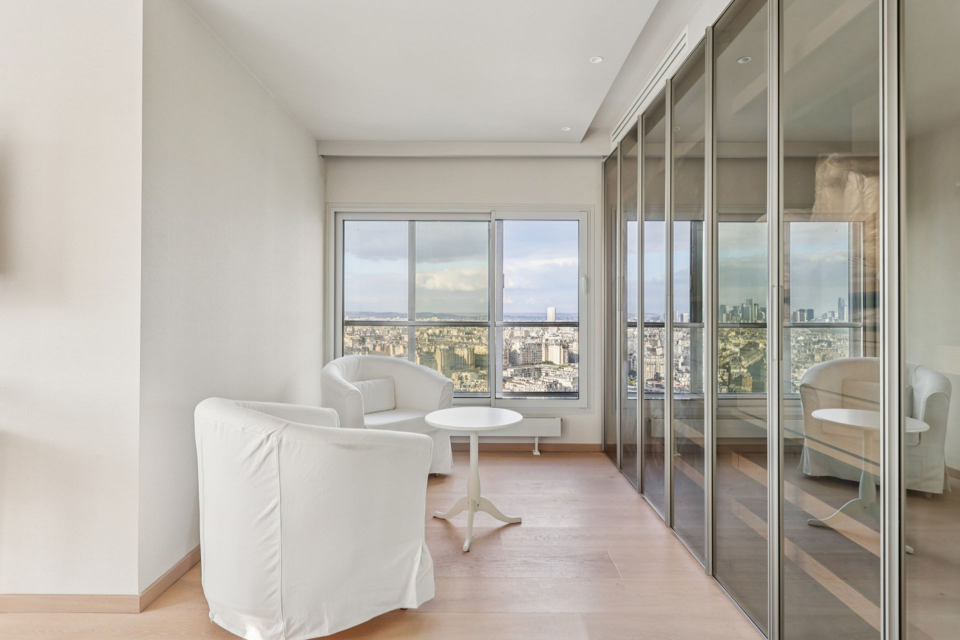 penthouse 7 Rooms for sale on PARIS (75015)