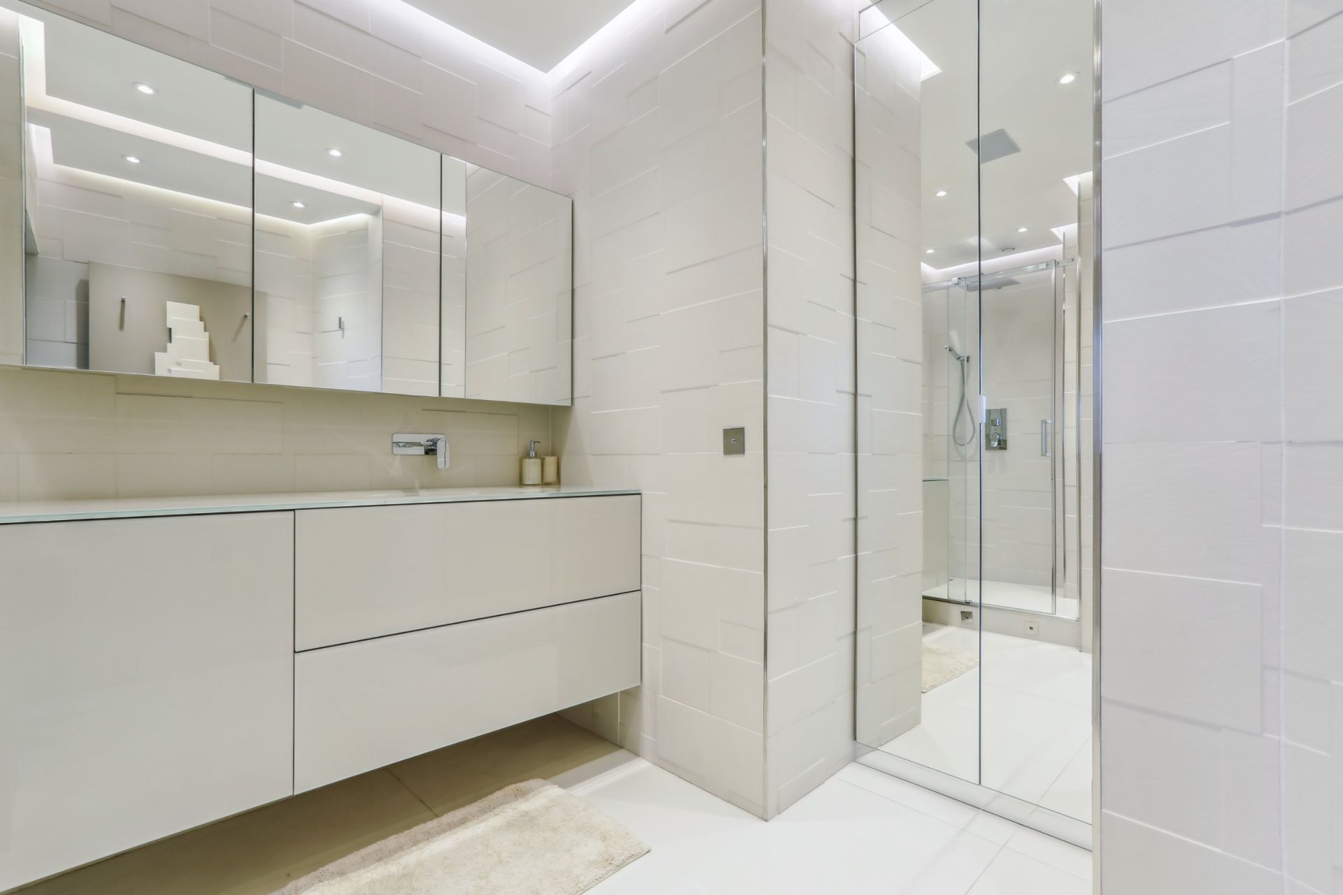 luxury apartment 3 Rooms for rent on PARIS (75016)