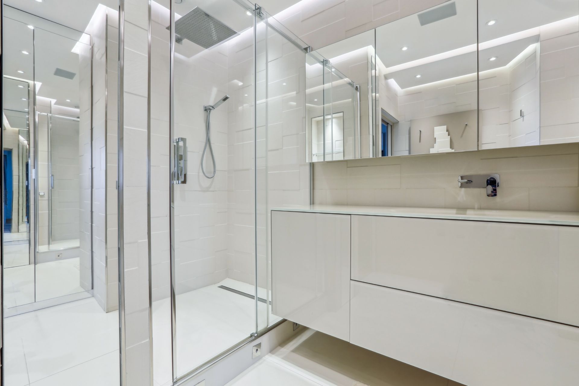 luxury apartment 3 Rooms for rent on PARIS (75016)