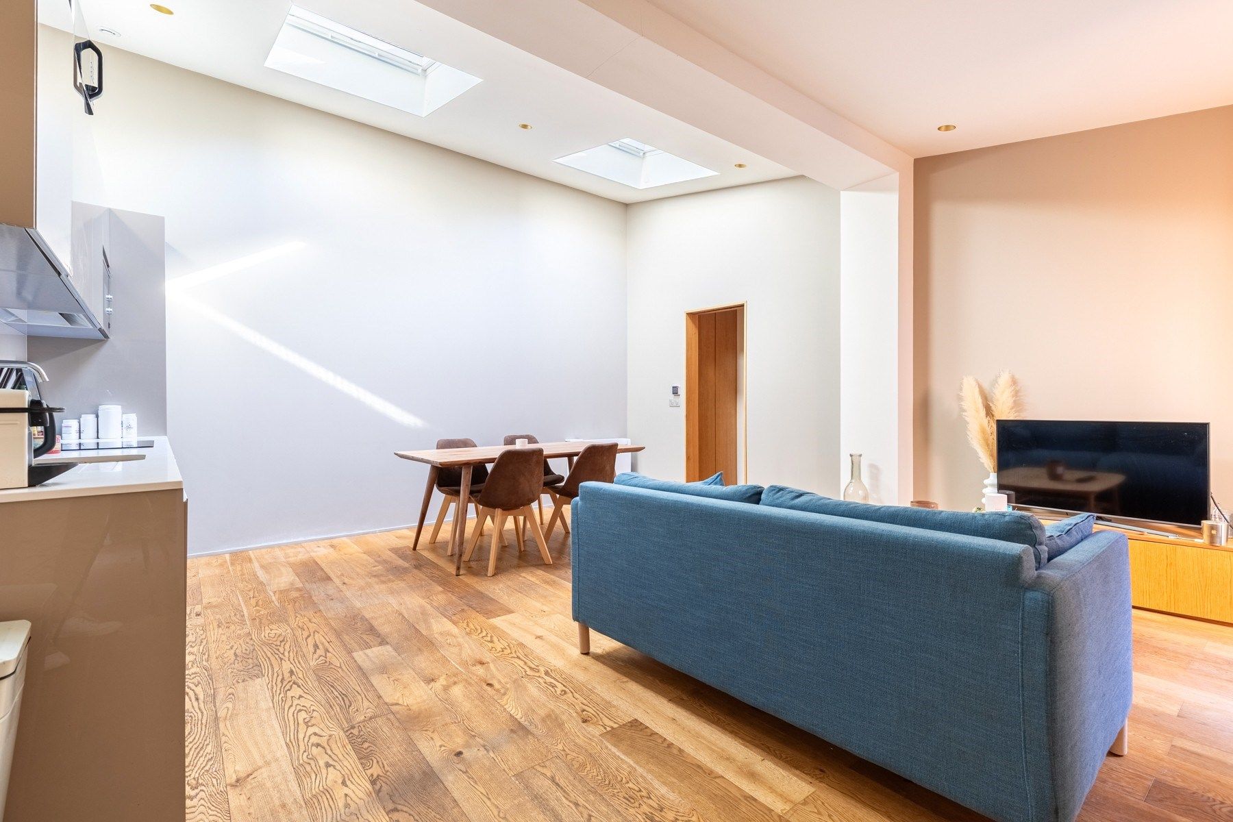 luxury apartment 2 Rooms for sale on BORDEAUX (33000)