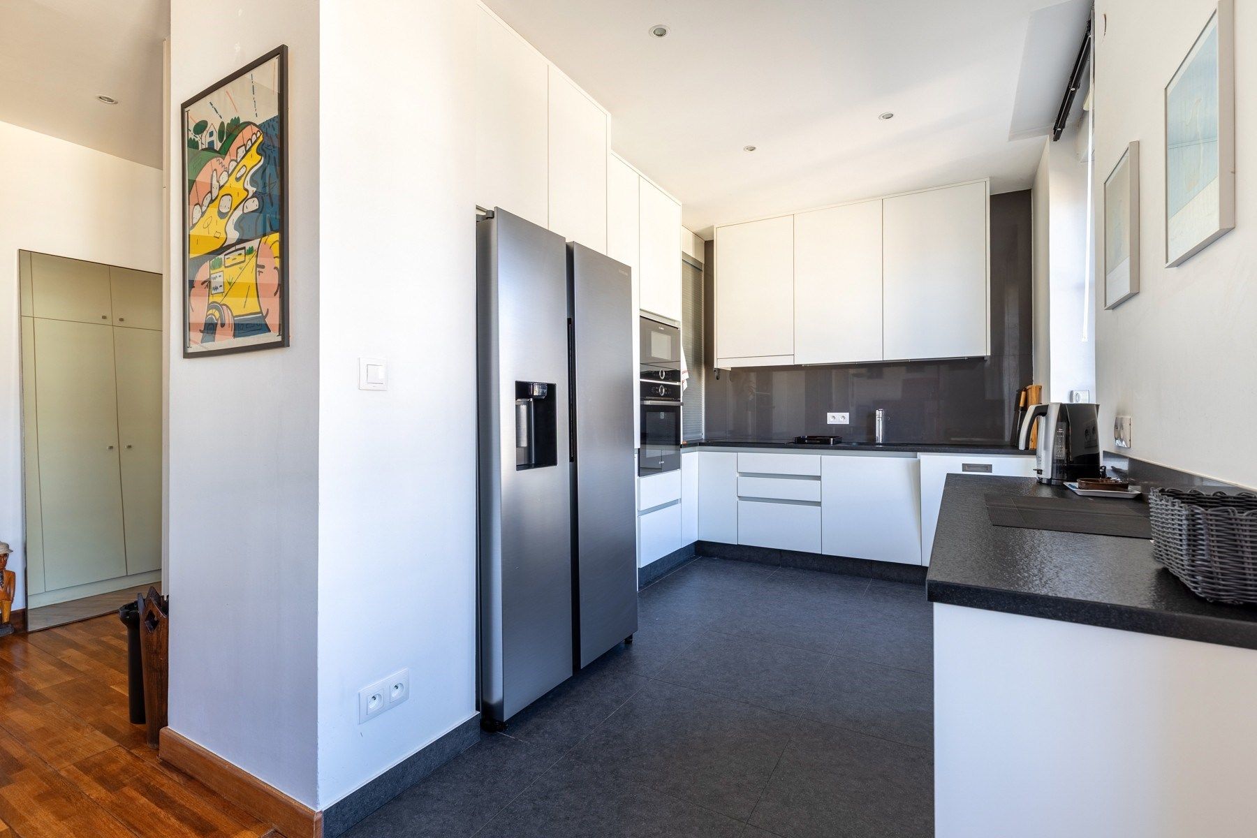 luxury apartment 4 Rooms for sale on BORDEAUX (33000)