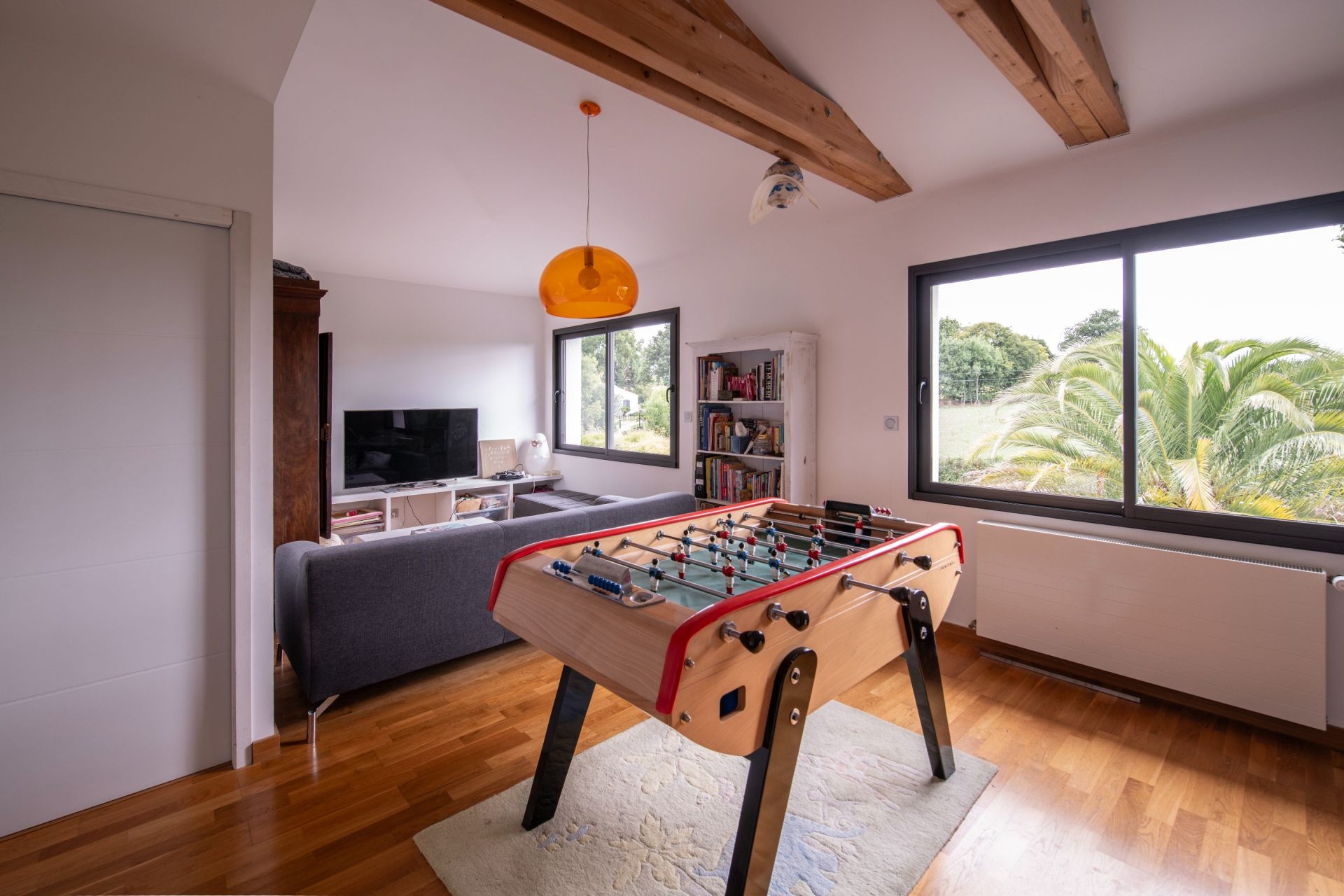 luxury house 7 Rooms for sale on PORT ST PERE (44710)