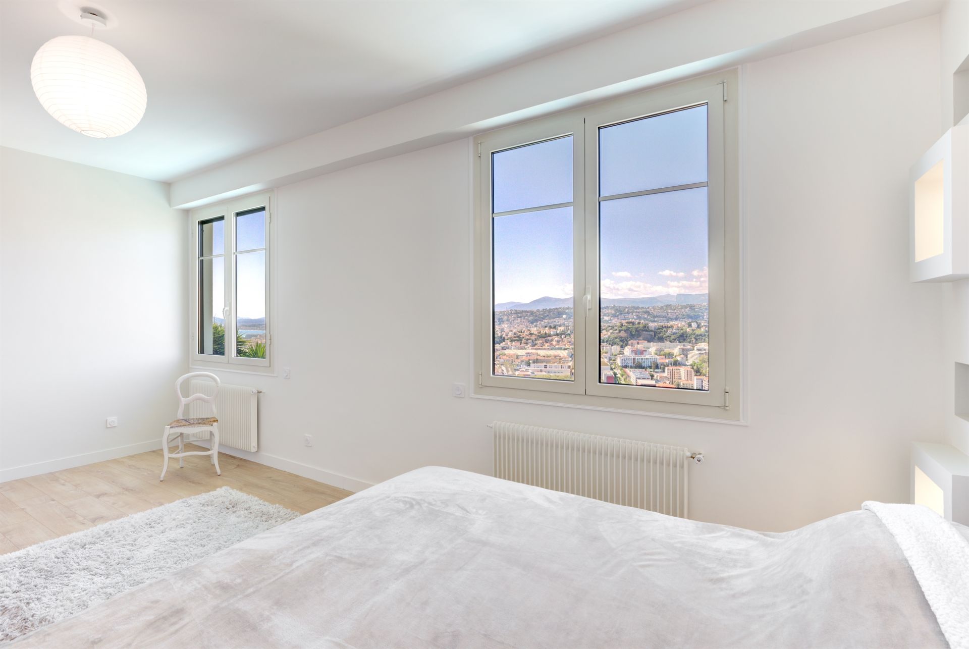 contemporary house 7 Rooms for sale on NICE (06000)