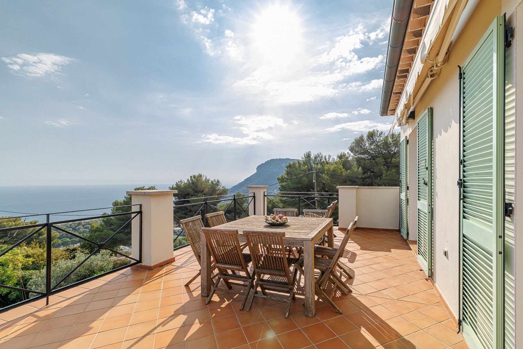 luxury villa 6 Rooms for sale on LA TURBIE (06320)