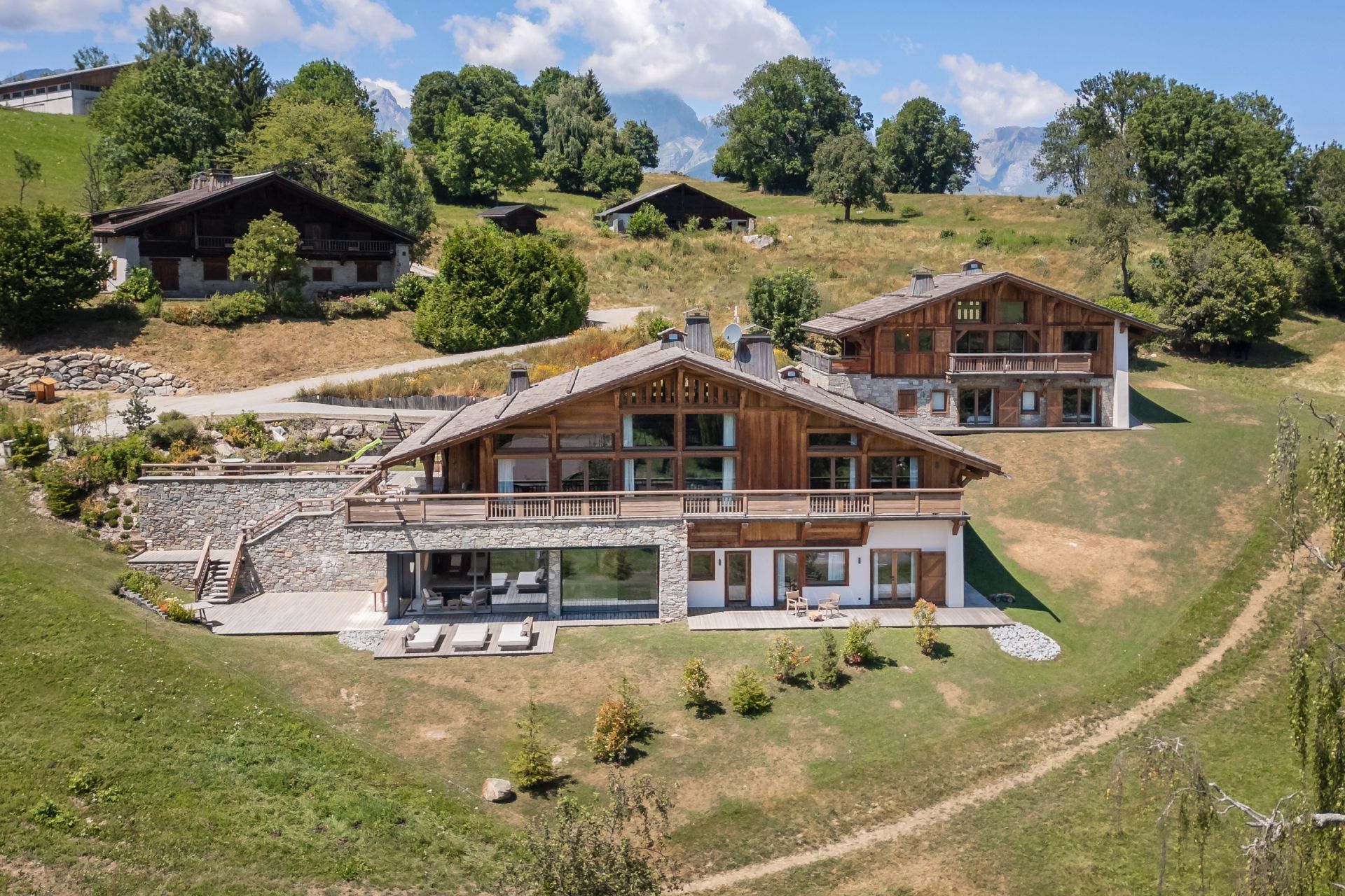 chalet de luxe 13 Pièces en location saisonnière sur MEGEVE (74120)