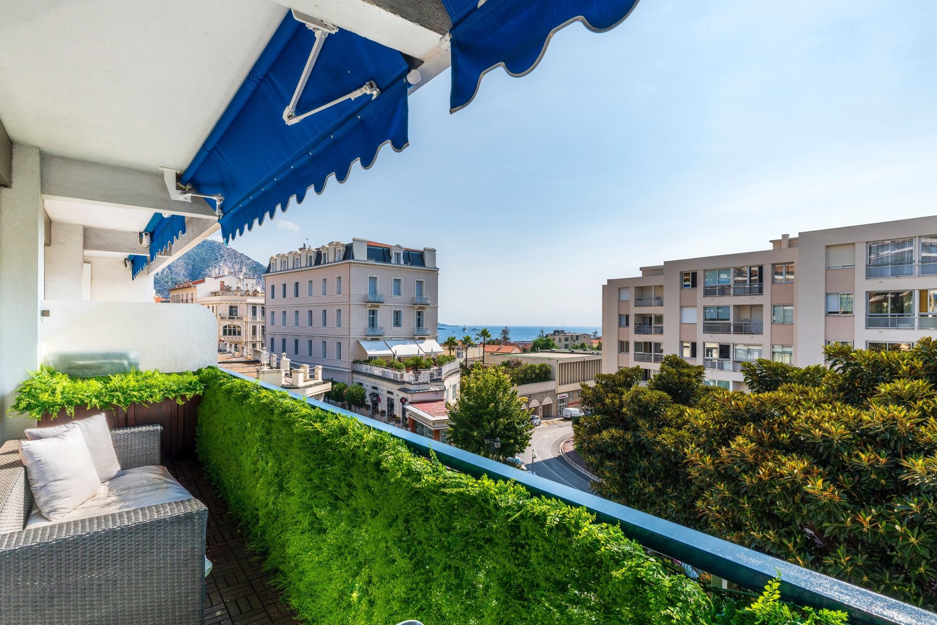 luxury apartment 3 Rooms for sale on BEAULIEU SUR MER (06310)