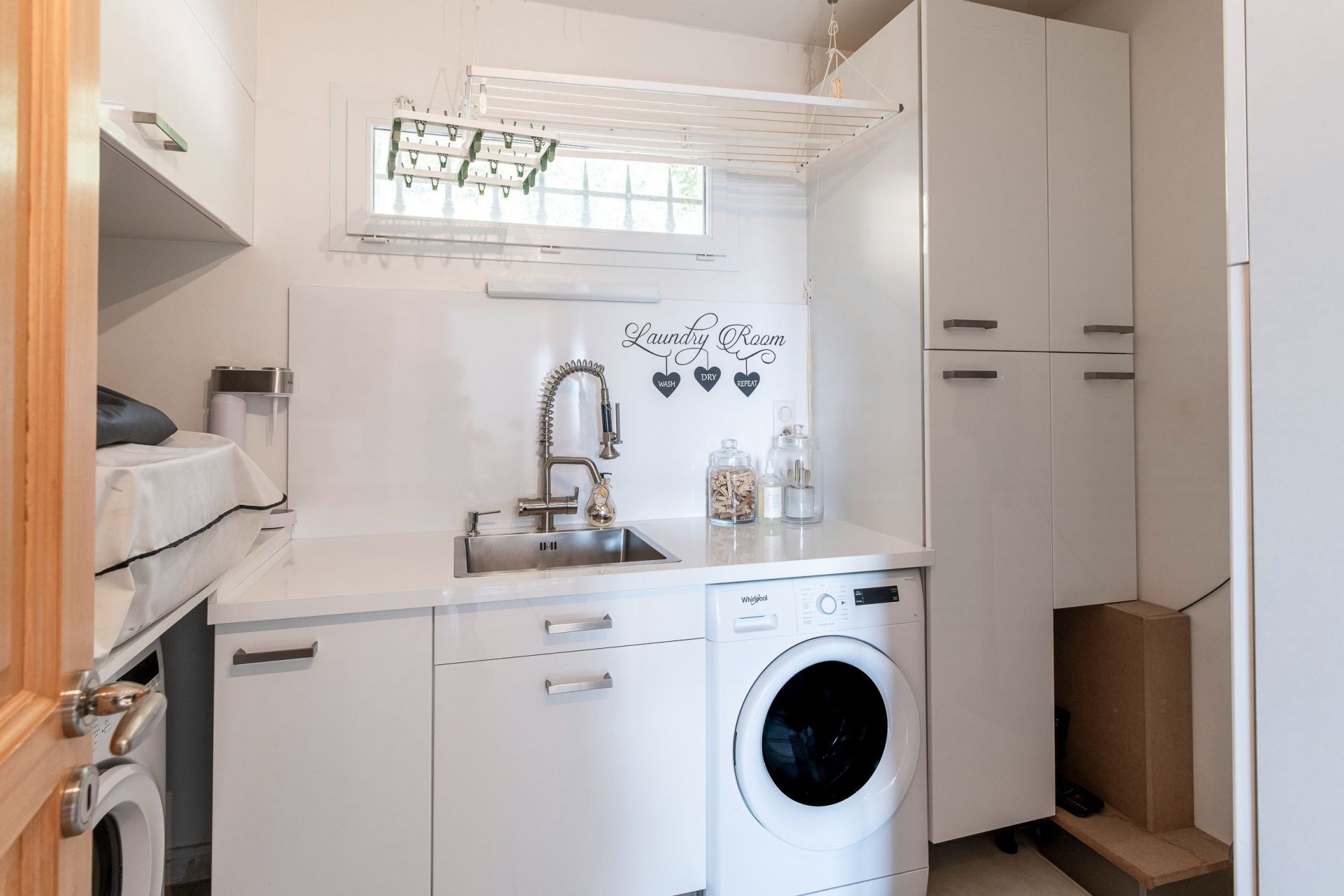 luxury villa 5 Rooms for sale on GATTIERES (06510)