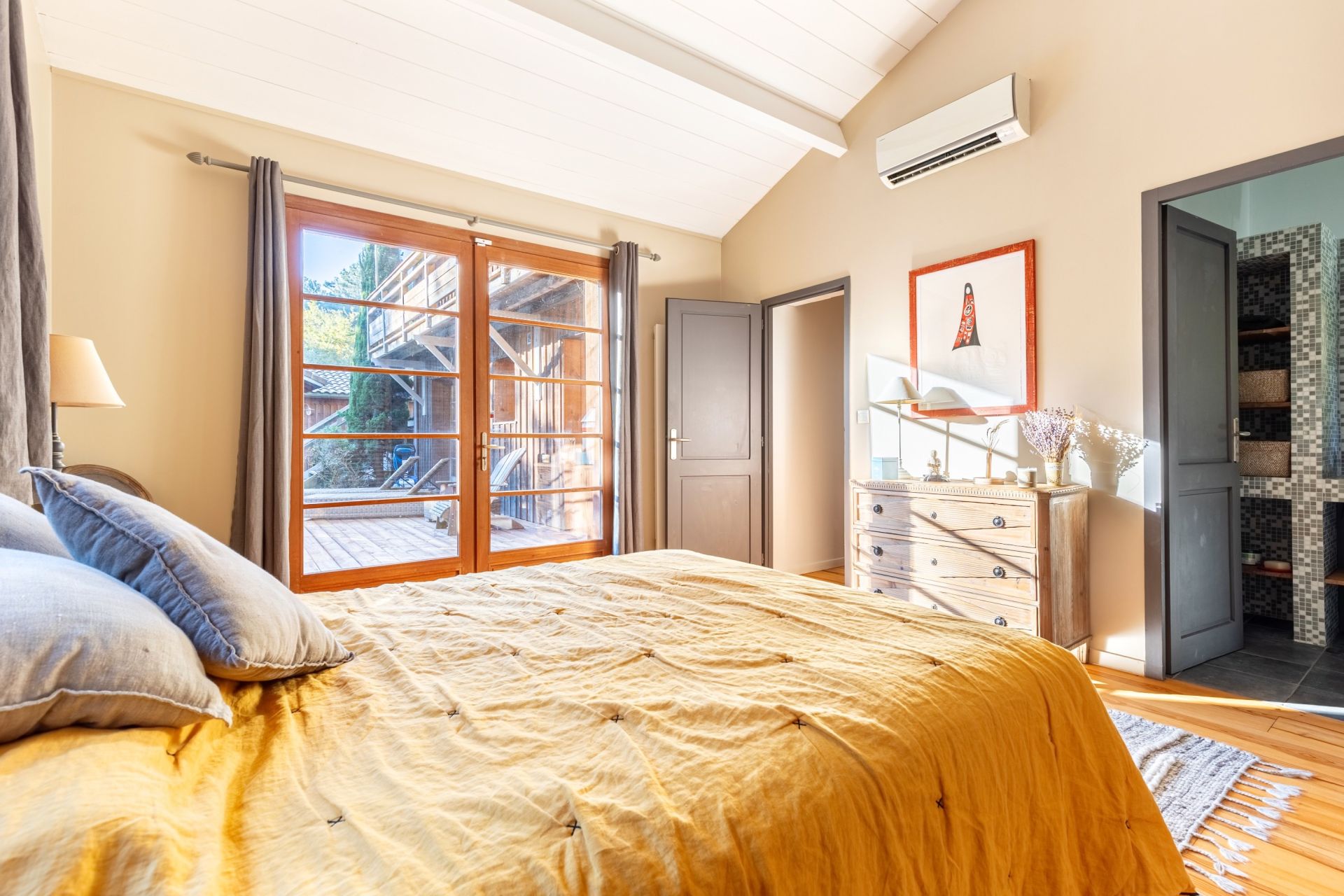 luxury house 8 Rooms for sale on BISCARROSSE (40600)