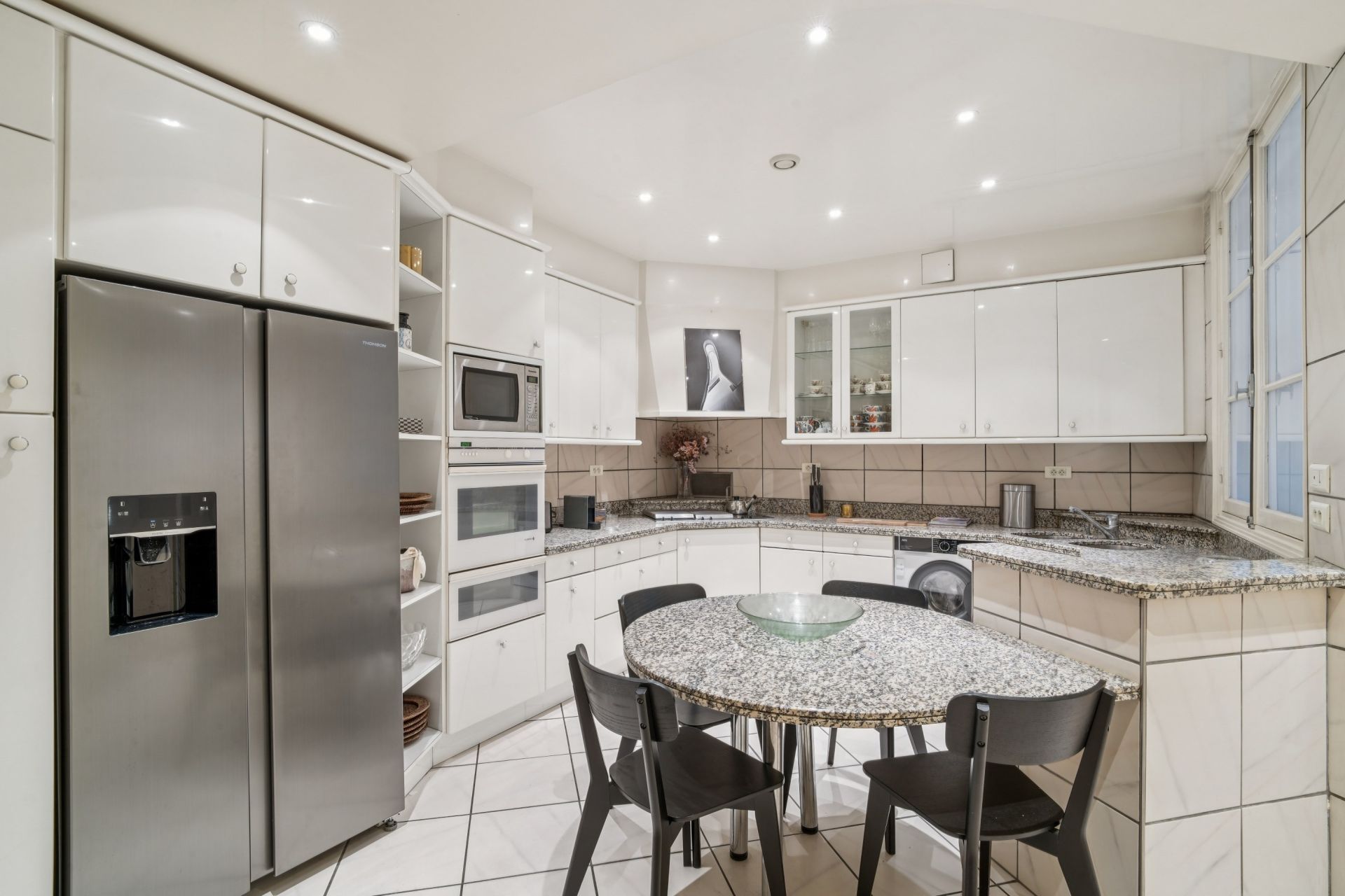 luxury apartment 5 Rooms for sale on PARIS (75007)