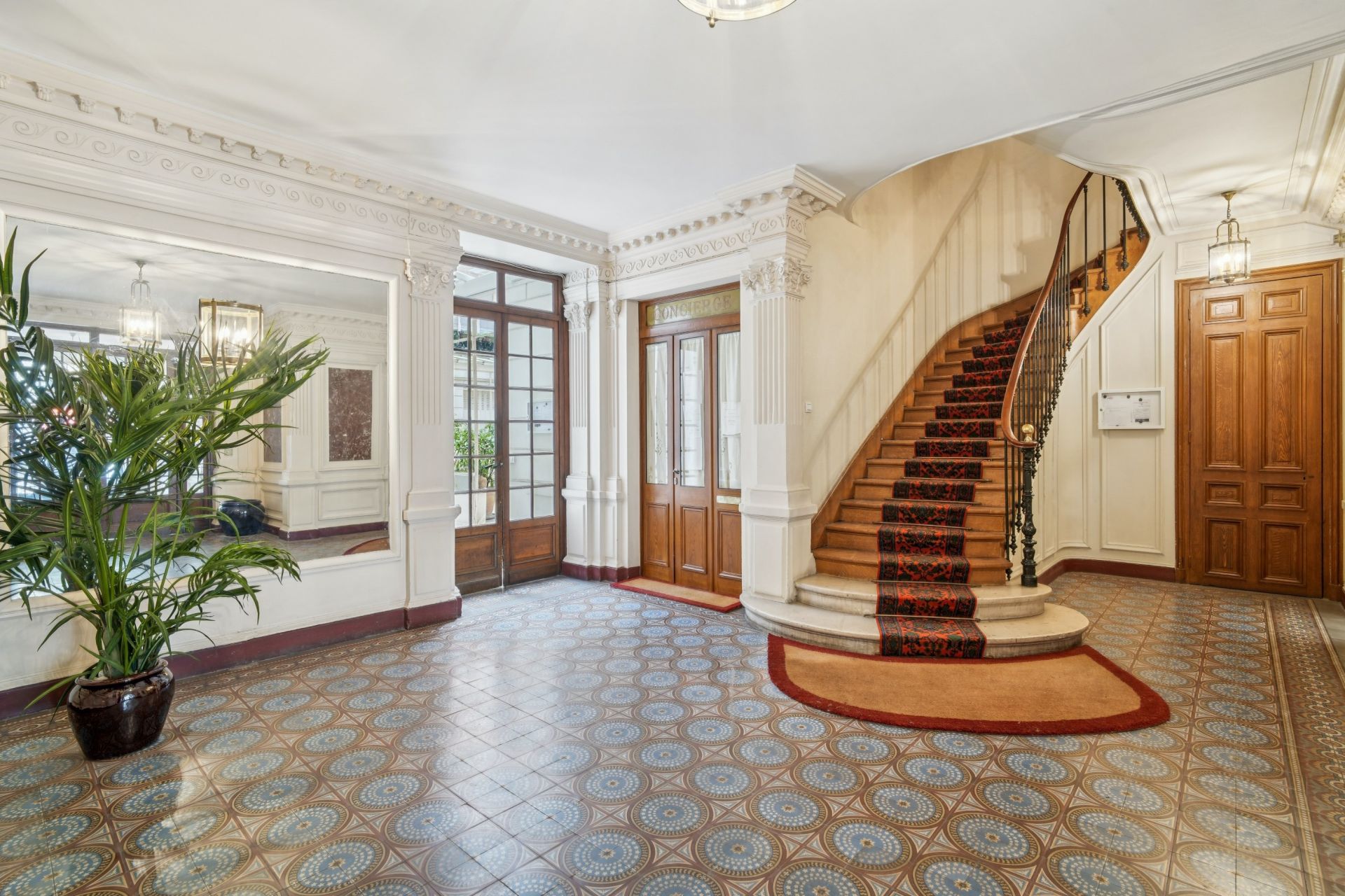 luxury apartment 5 Rooms for sale on PARIS (75007)