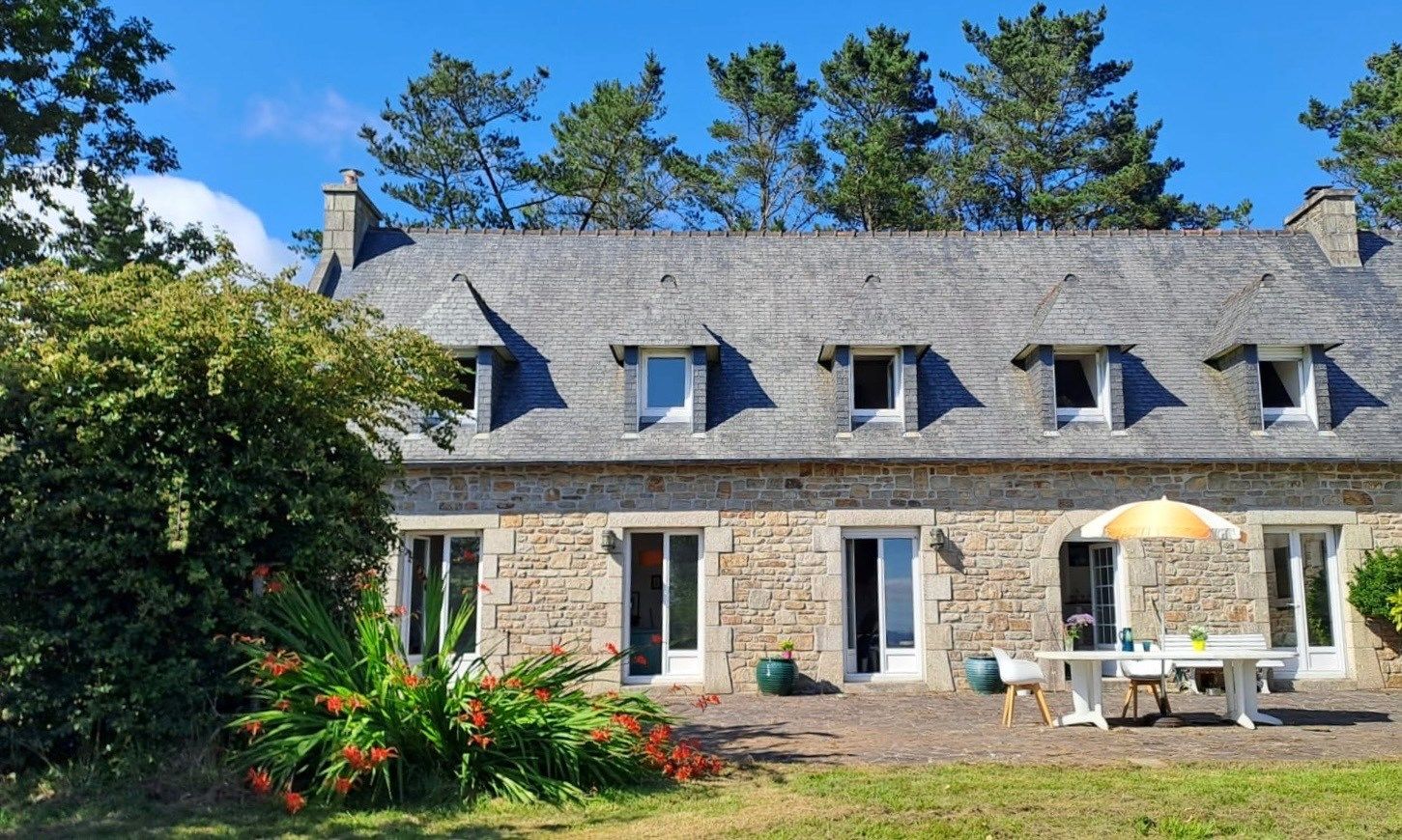 maison de luxe 6 Pièces en vente sur PLOMODIERN (29550)