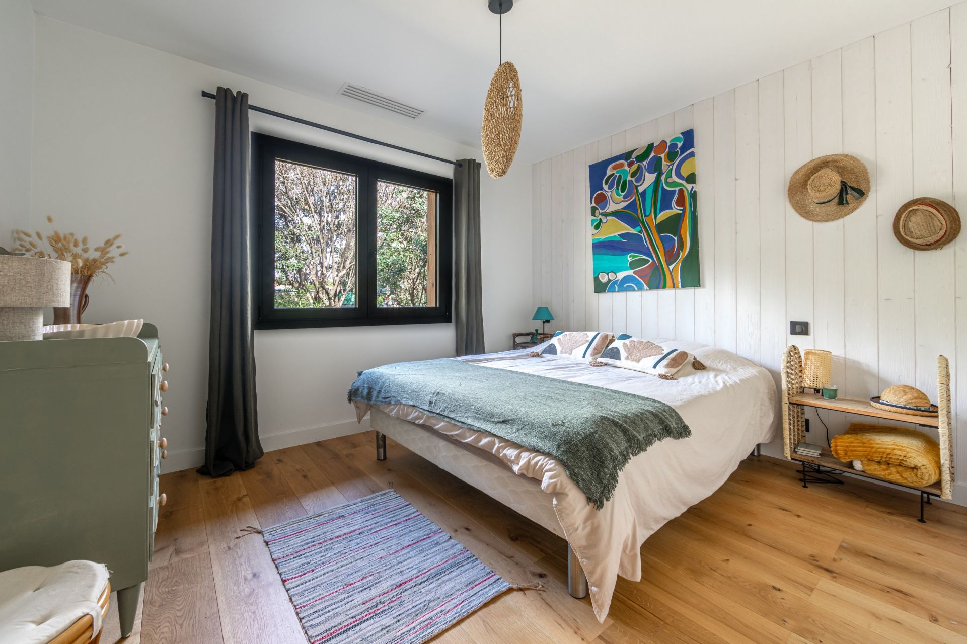 luxury house 6 Rooms for sale on CAP FERRET (33970)