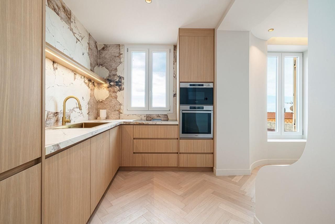 townhouse 4 Rooms for sale on ROQUEBRUNE CAP MARTIN (06190)