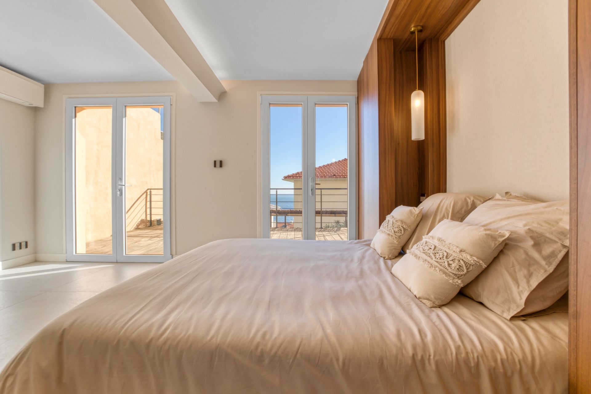 townhouse 4 Rooms for sale on ROQUEBRUNE CAP MARTIN (06190)