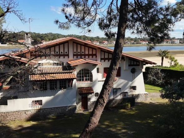 luxury house 13 Rooms for sale on SOORTS HOSSEGOR (40150)