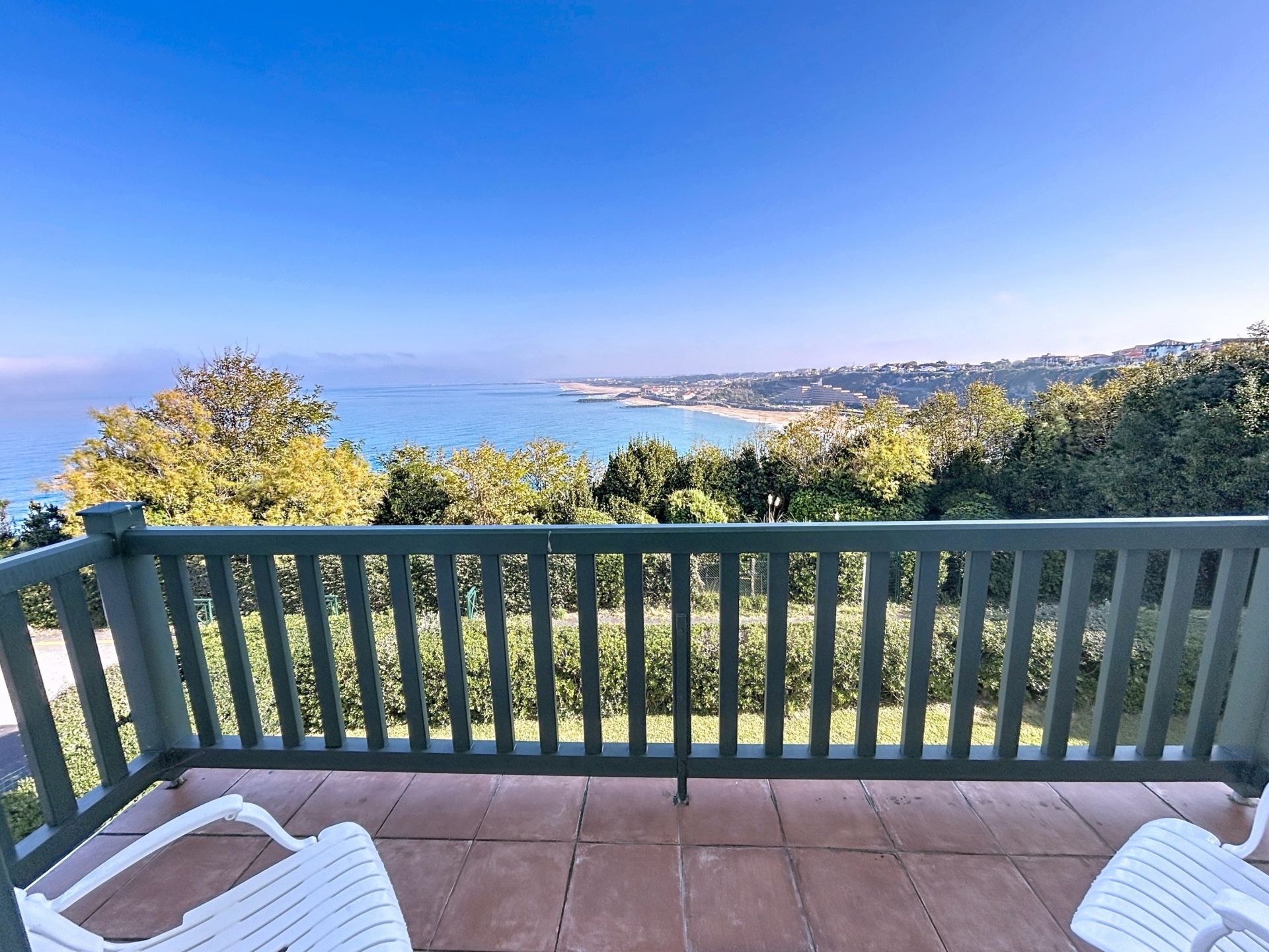 luxury apartment 4 Rooms for sale on BIARRITZ (64200)