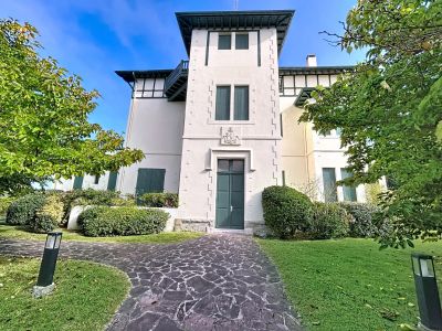 Sale Luxury apartment Biarritz 4 Rooms 93 m²